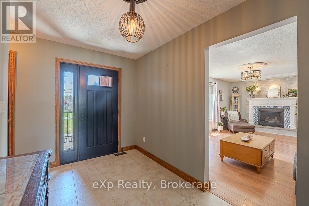 670 JOYNT STREET - 3