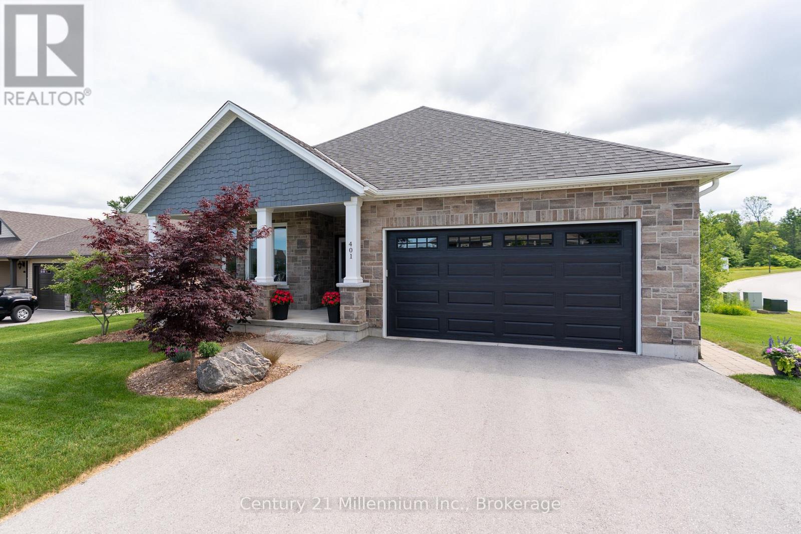 401 ALGOMA CRESCENT - 3
