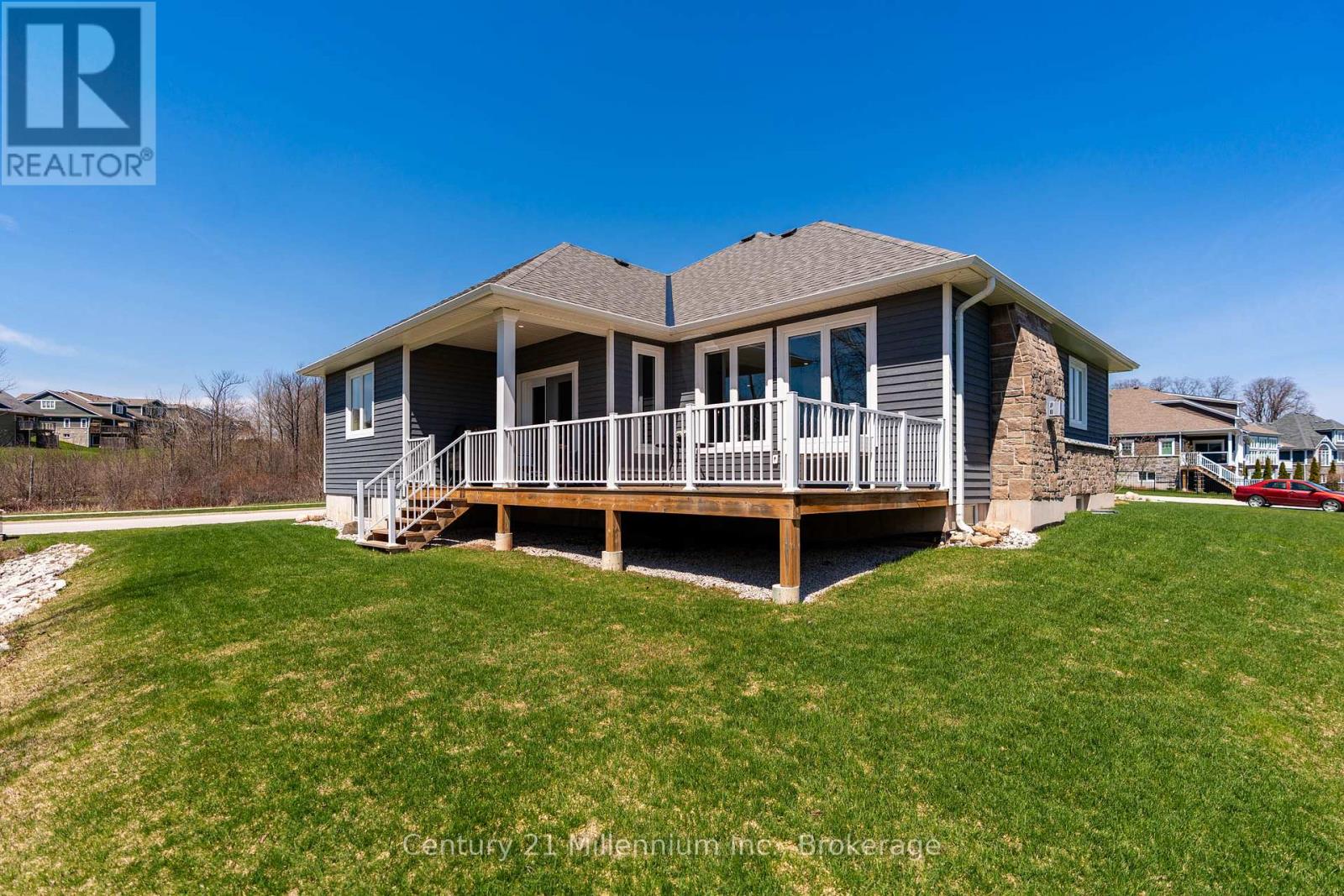 401 ALGOMA CRESCENT - 43