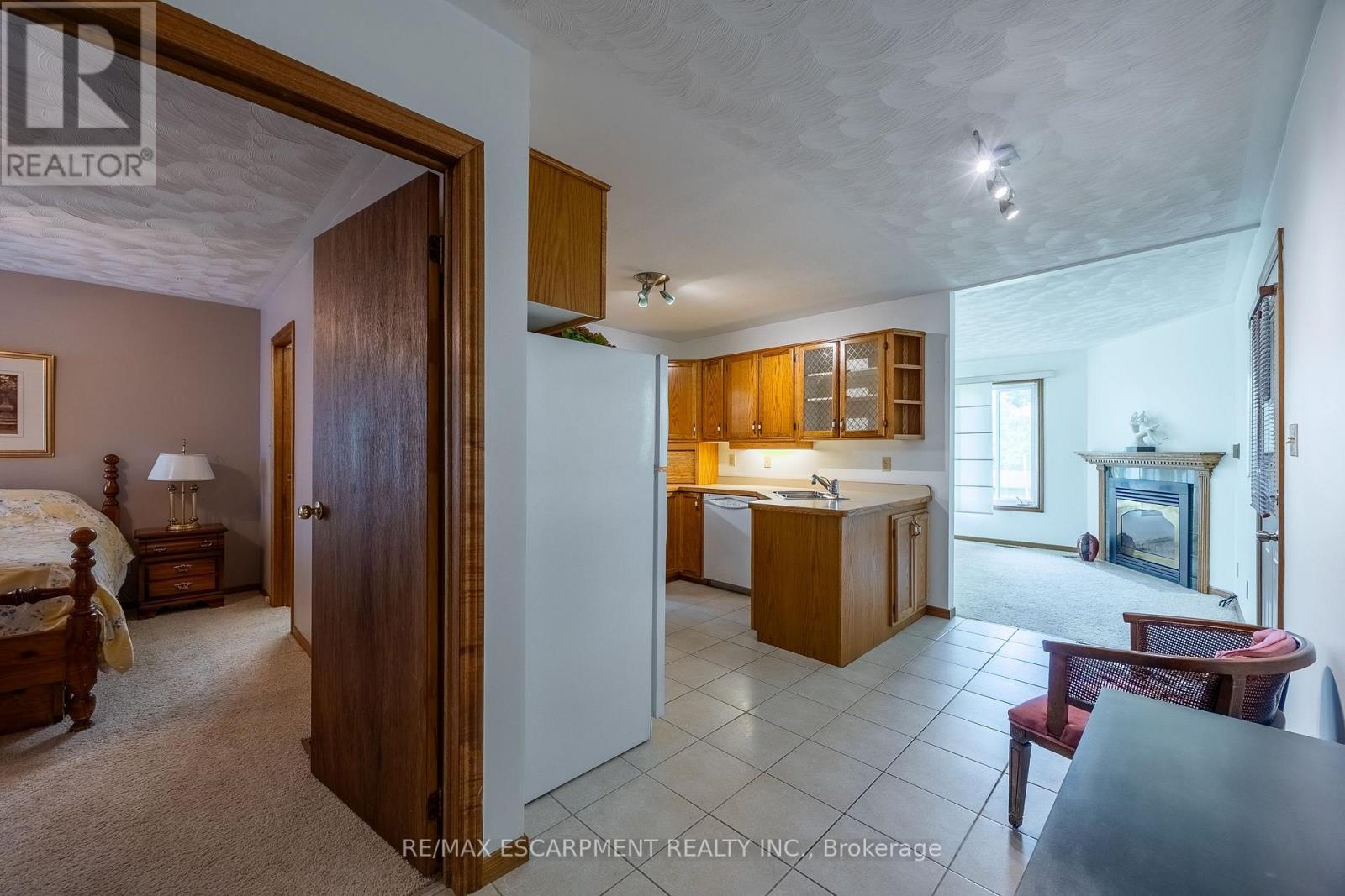 1712 VITTORIA ROAD - 21