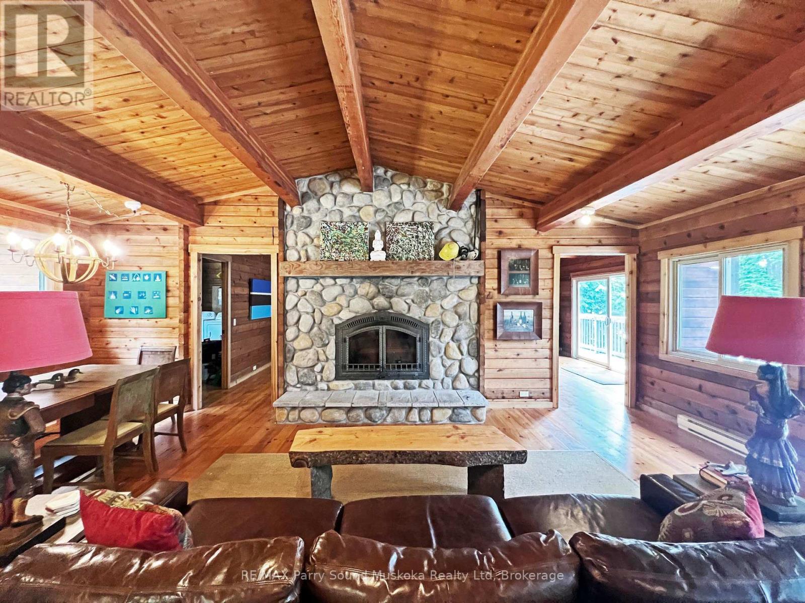 215 CRANE LAKE WATER - 23
