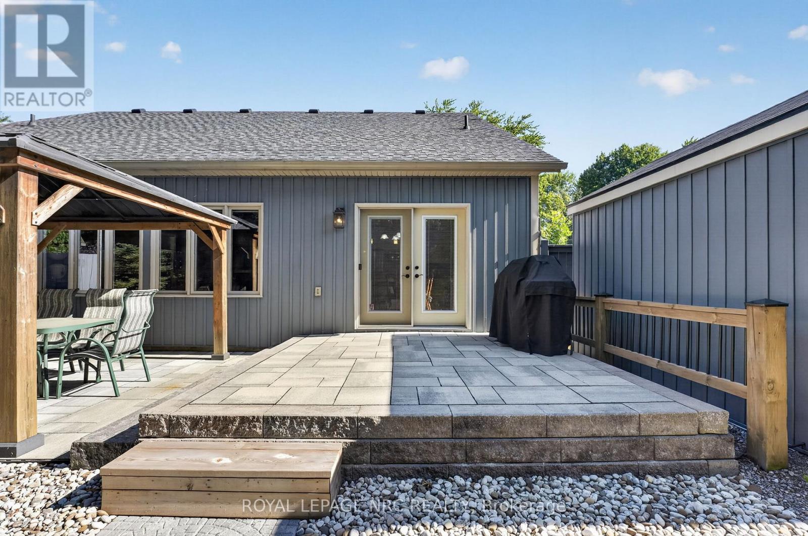 3307 RISELAY AVENUE - 33