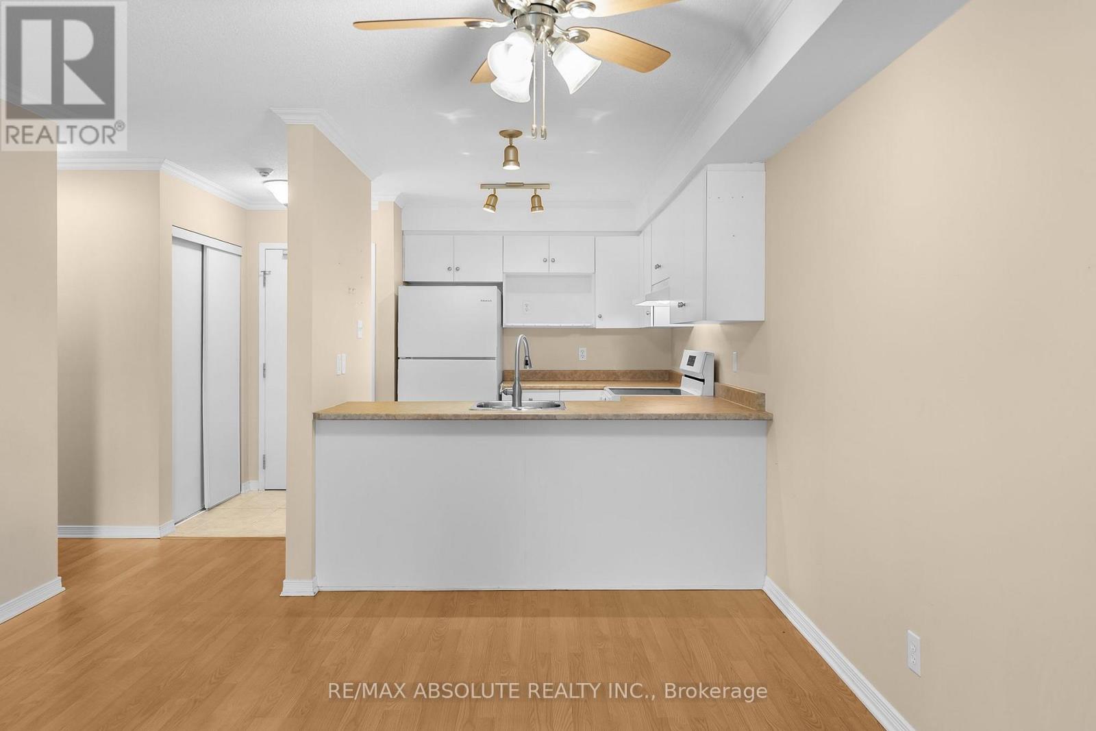 #107 16 SHEFFIELD STREET - 11