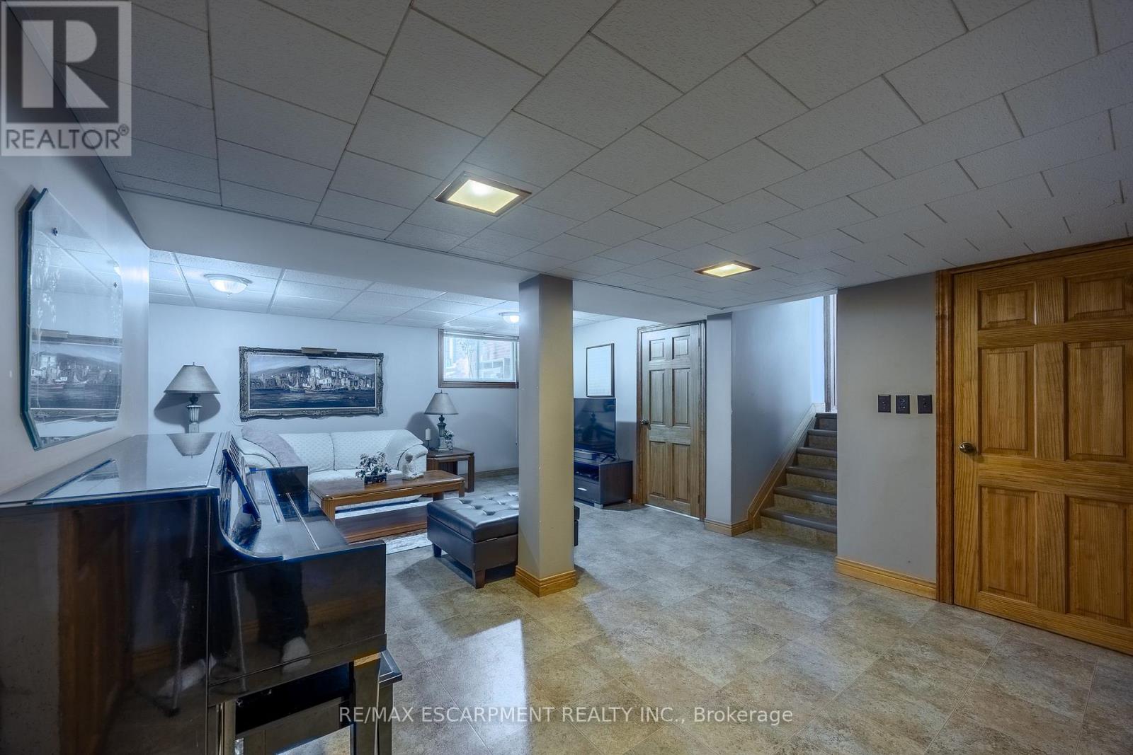 1712 VITTORIA ROAD - 33