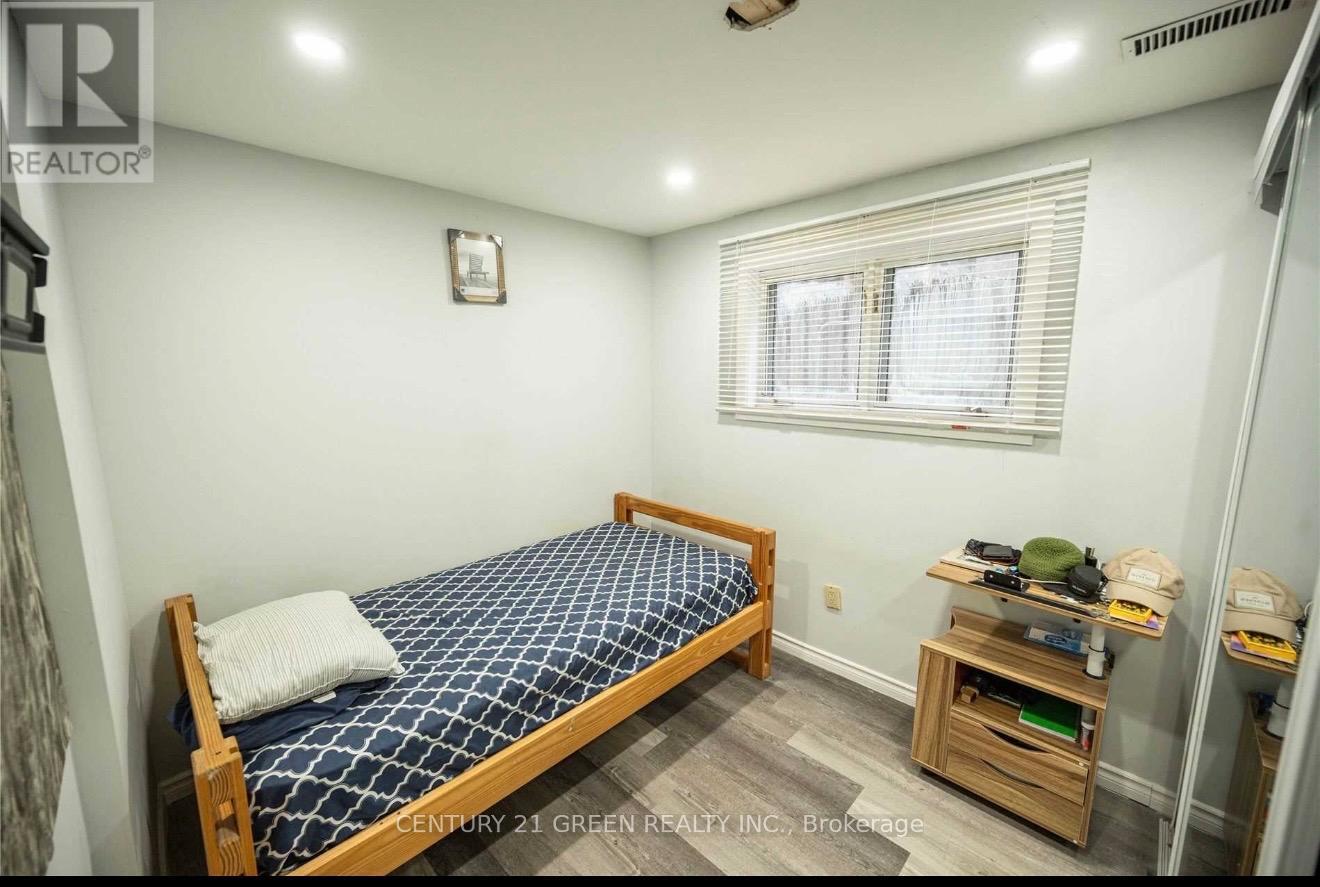 391 ADMIRAL DRIVE - 17