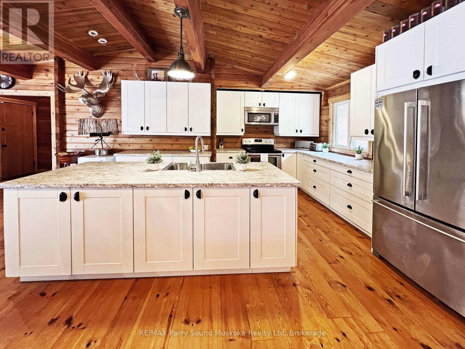 215 CRANE LAKE WATER - 27