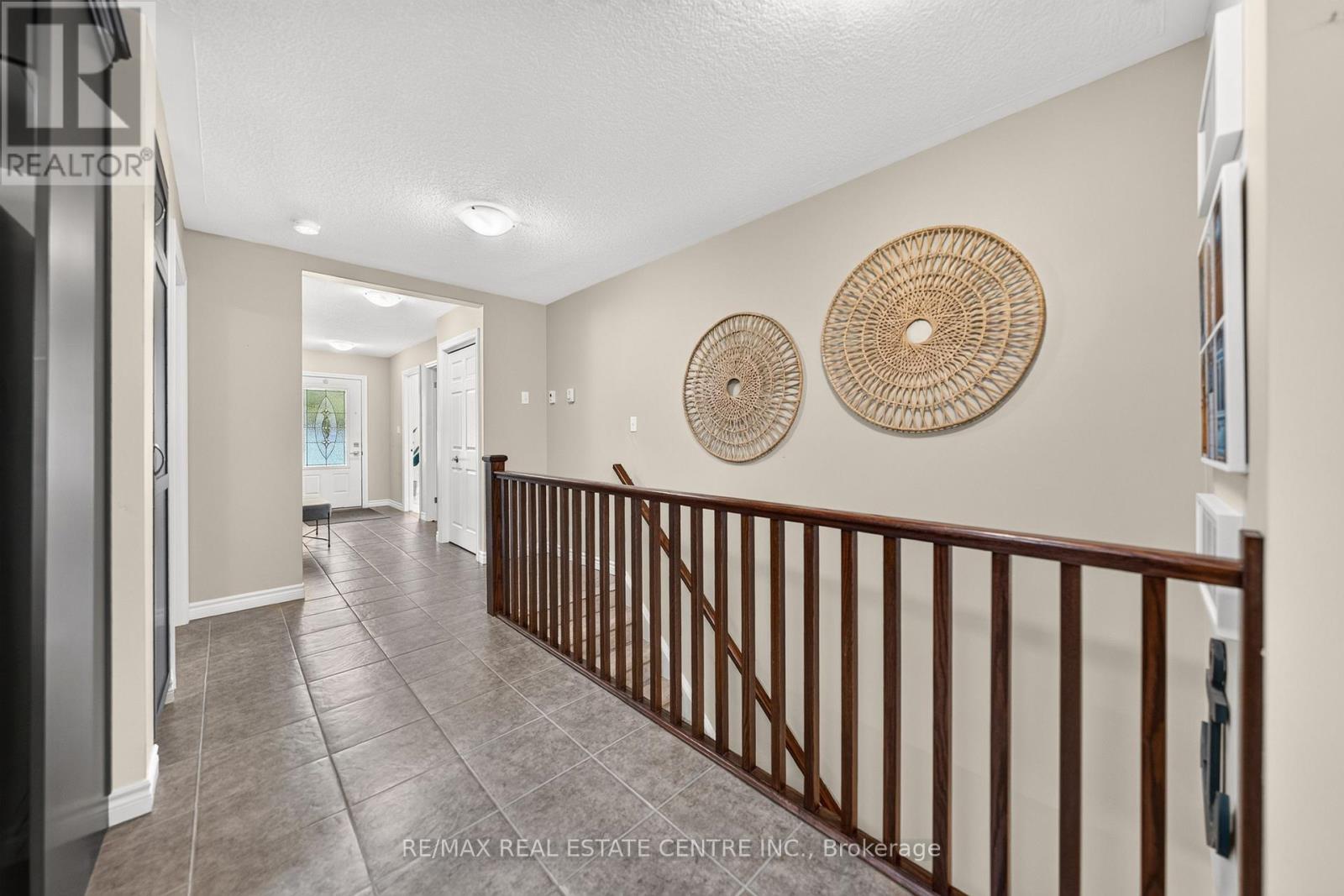 #38 35 GREEN GATE BOULEVARD - 2