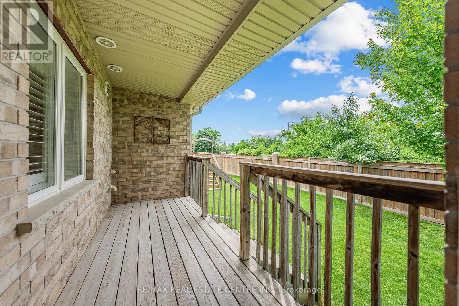 #38 35 GREEN GATE BOULEVARD - 43