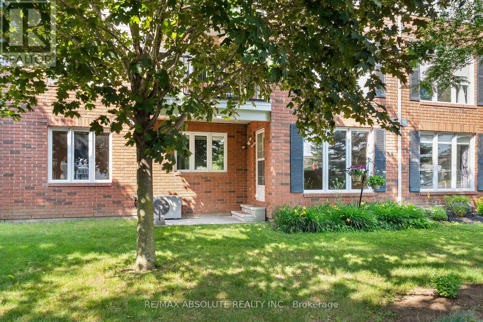 #107 16 SHEFFIELD STREET - 23