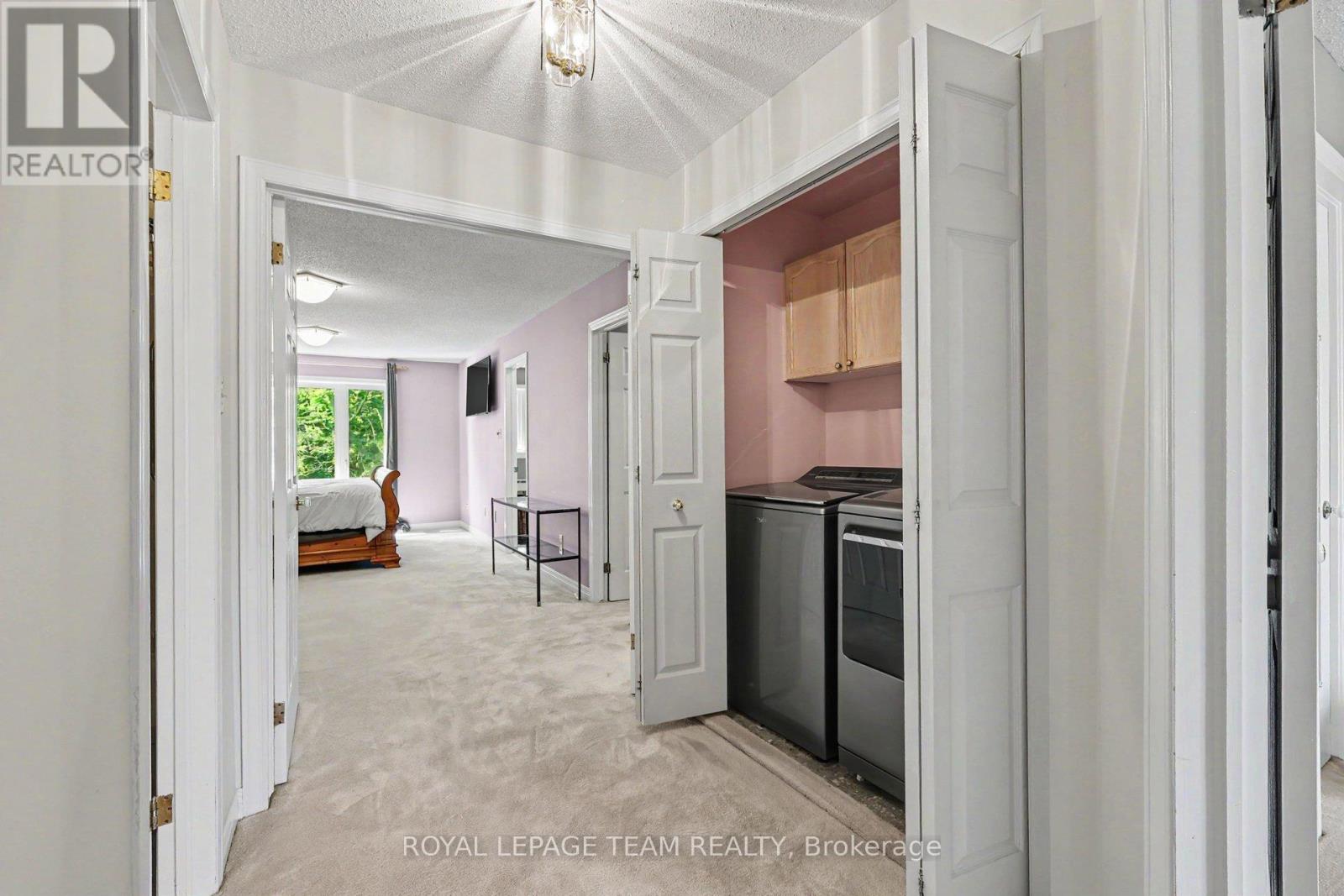 86 WINNEGREEN COURT - 17