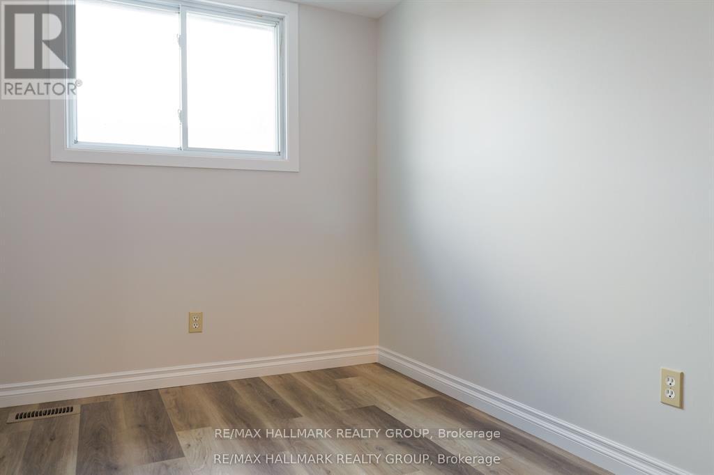#122 2624 PIMLICO CRESCENT - 13