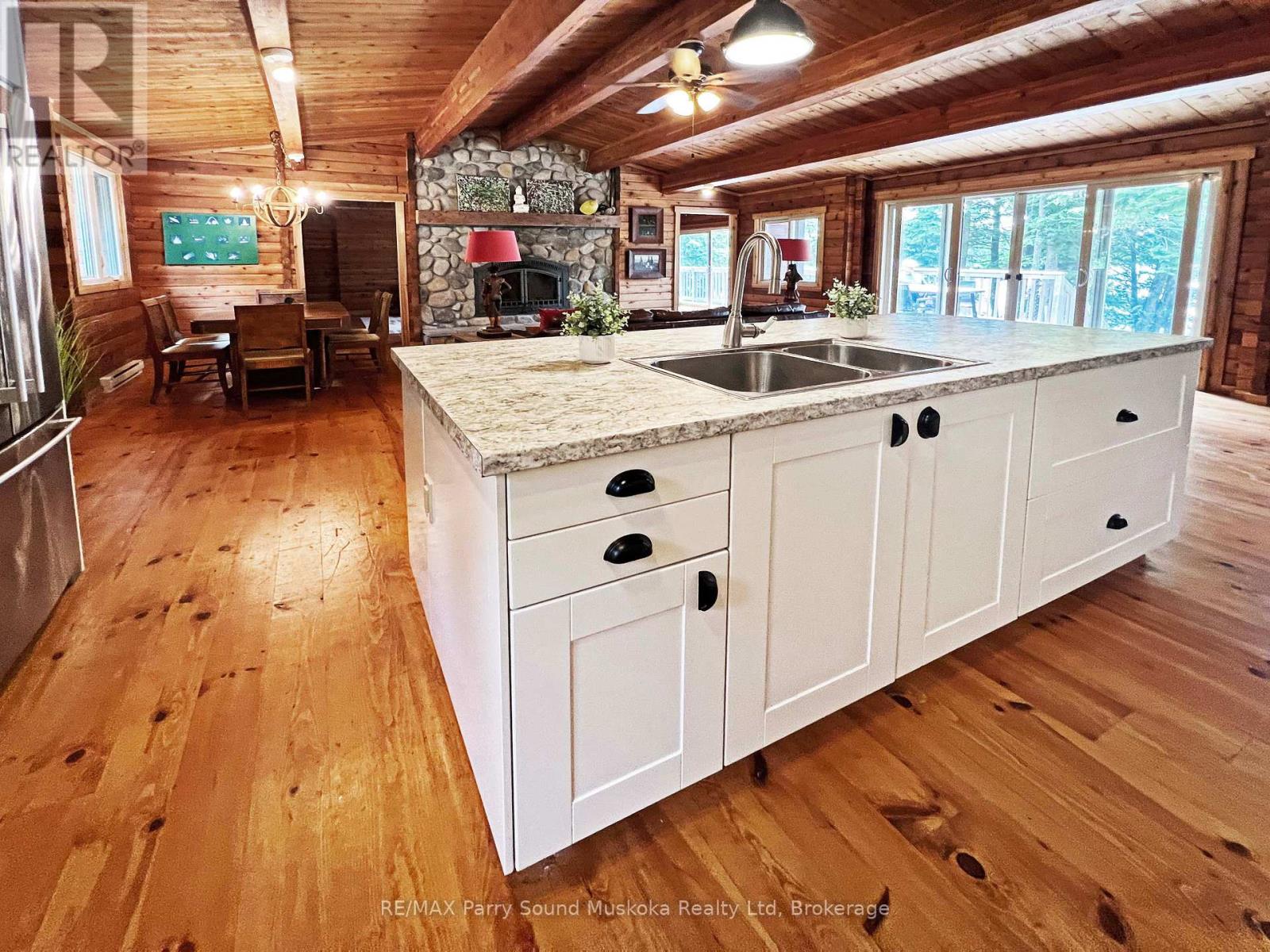 215 CRANE LAKE WATER - 29