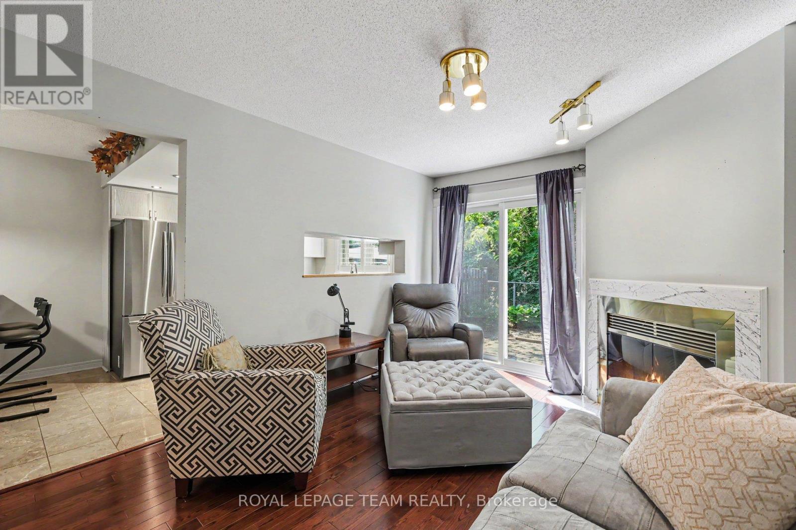86 WINNEGREEN COURT - 7