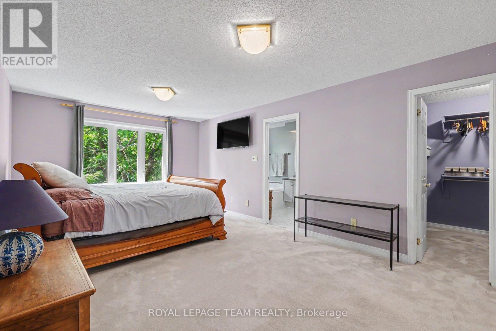86 WINNEGREEN COURT - 19