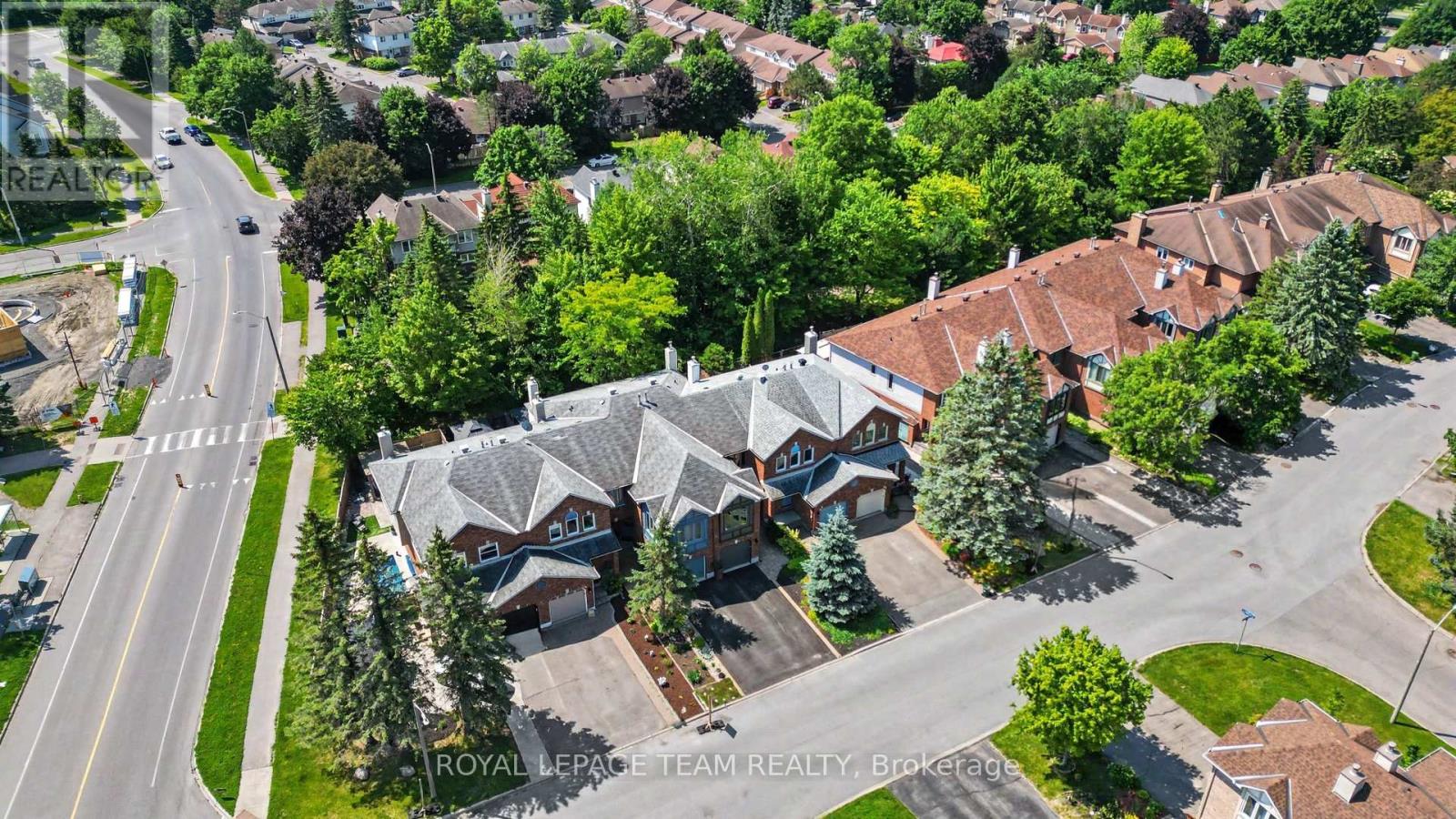 86 WINNEGREEN COURT - 32