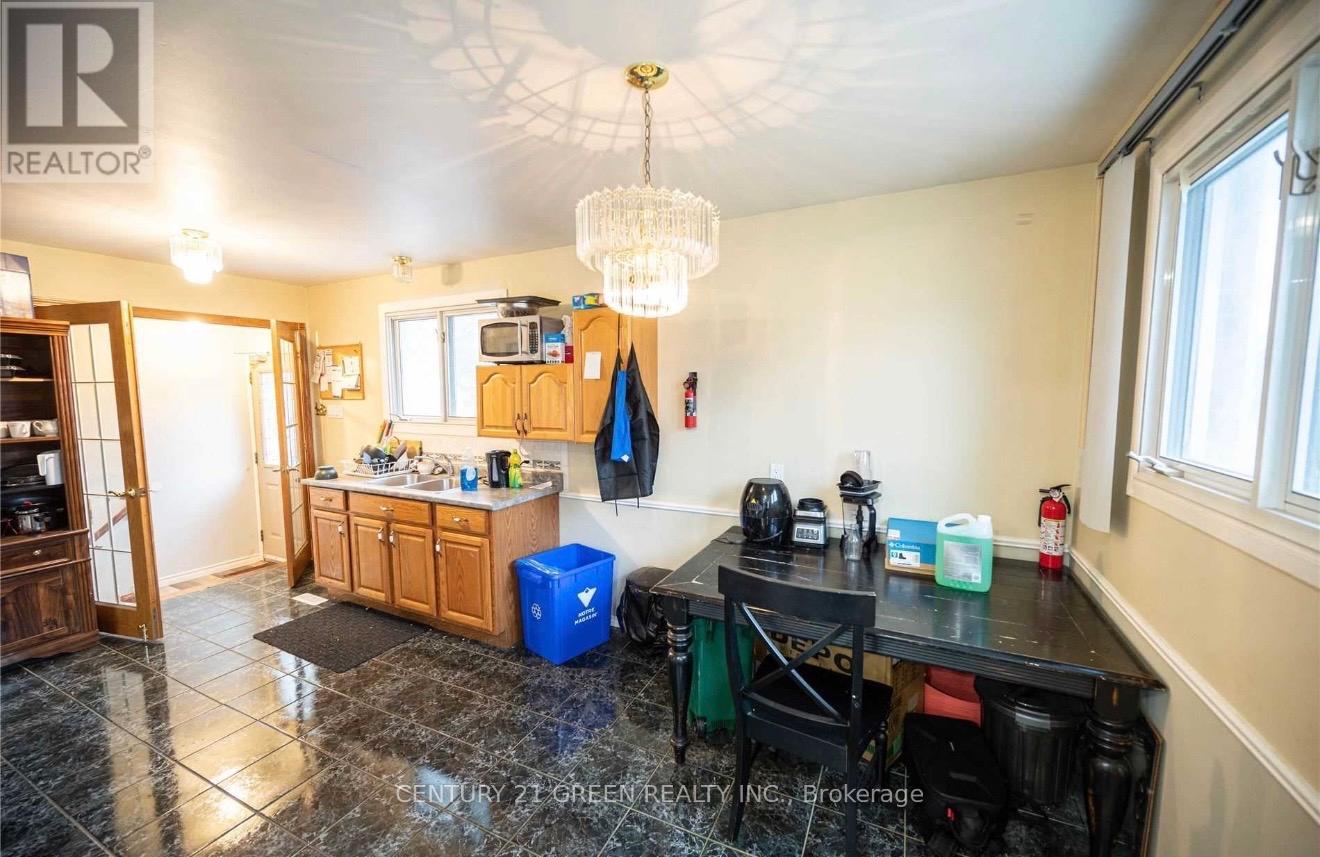391 ADMIRAL DRIVE - 7