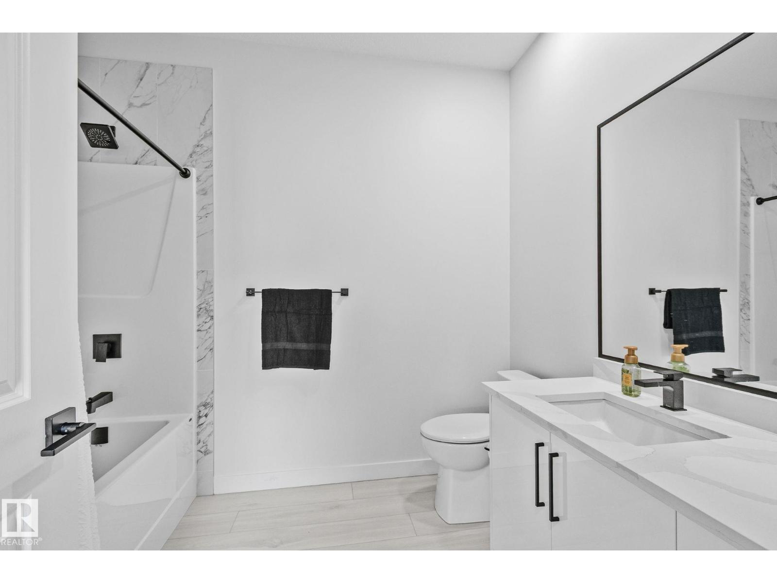 26 CHAMBERY CR — photo 16
