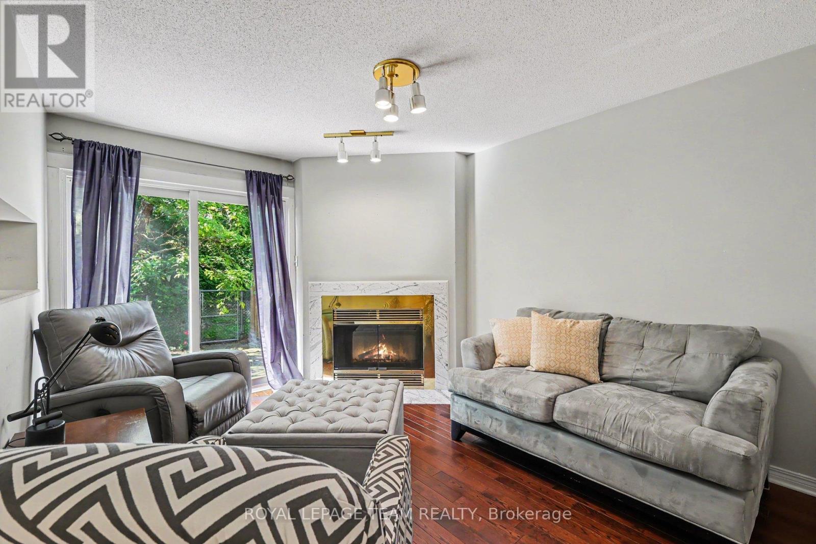 86 WINNEGREEN COURT - 6