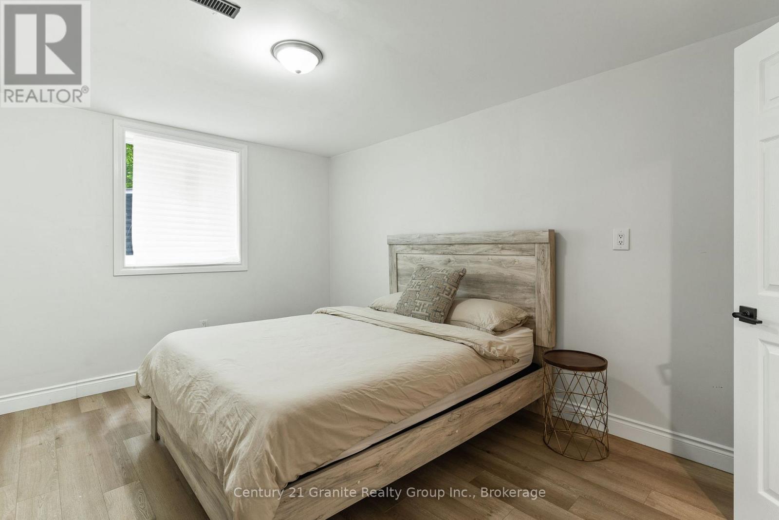 1630 KASHAGAWIGAMOG LAKE ROAD - 36