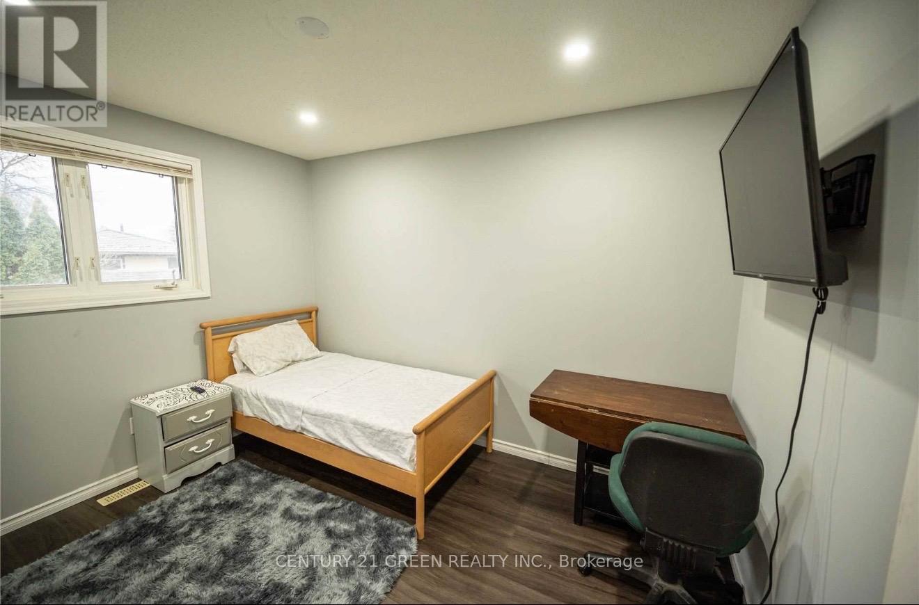 391 ADMIRAL DRIVE - 10