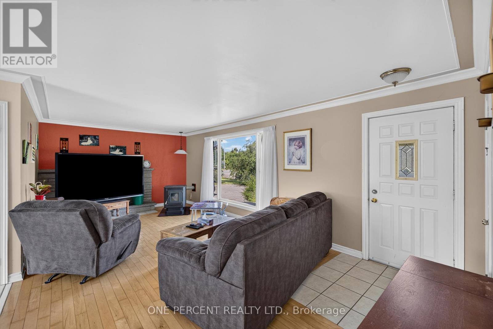 House for Rent in Ottawa – 5395 BARNSDALE ROAD, Ottawa – By Peter Sagos - Image 8
