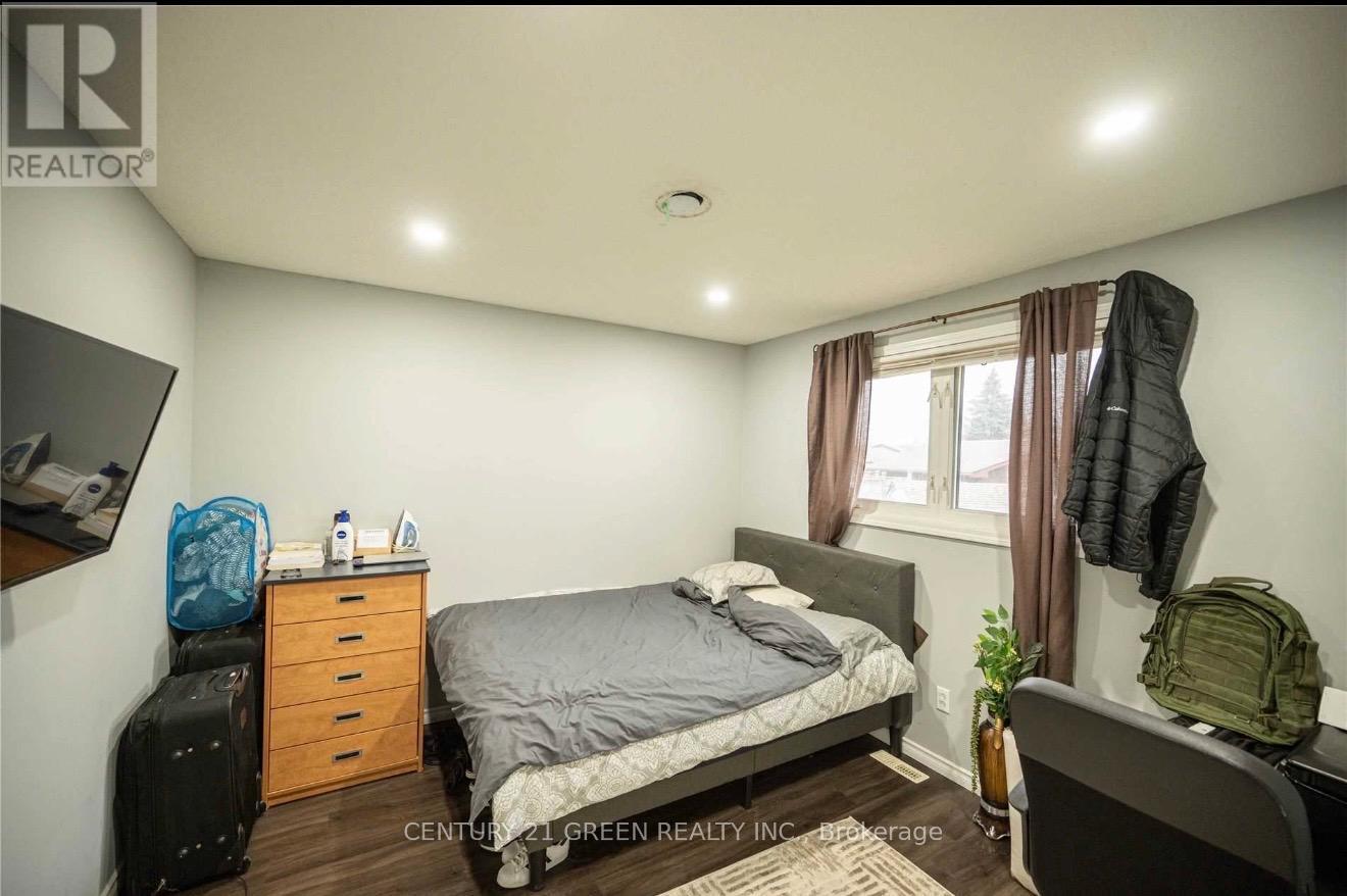 391 ADMIRAL DRIVE - 11