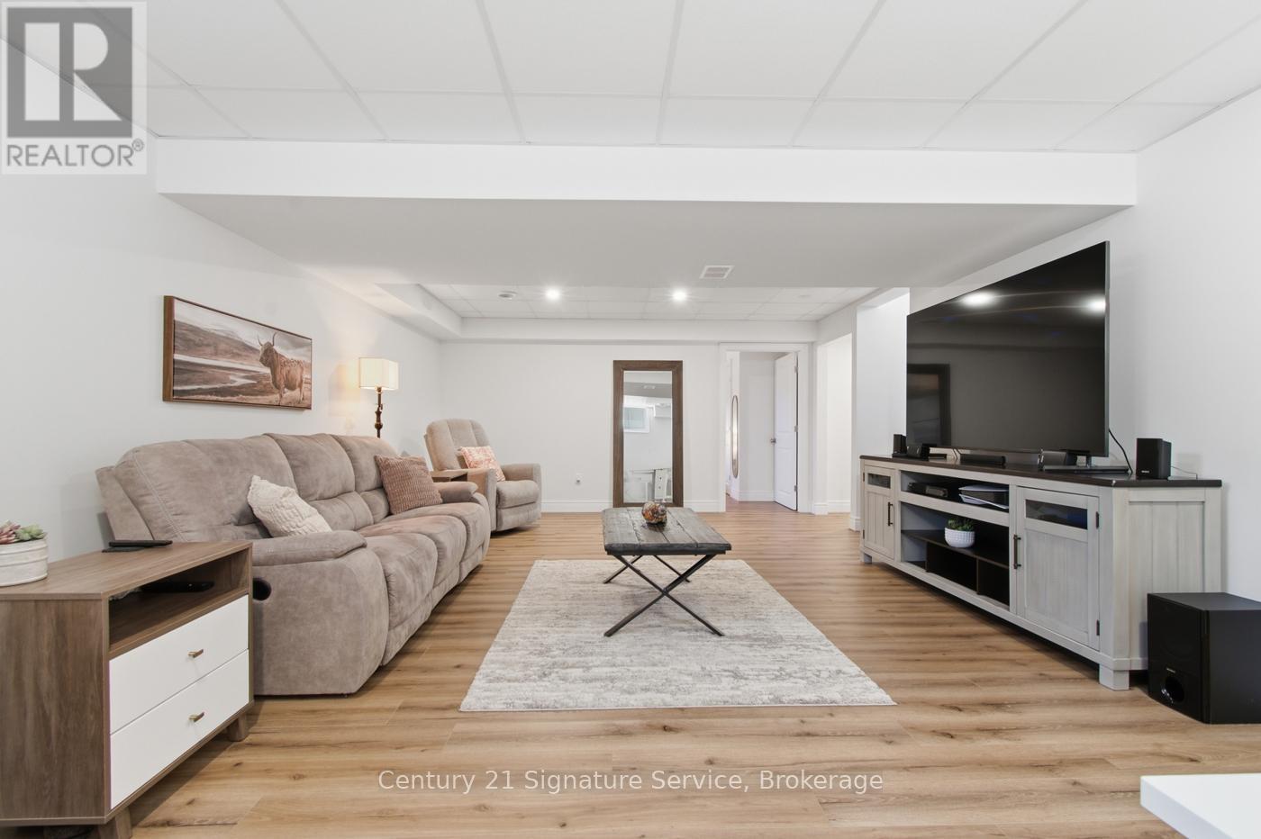 191 HETRAM COURT - Image 36
