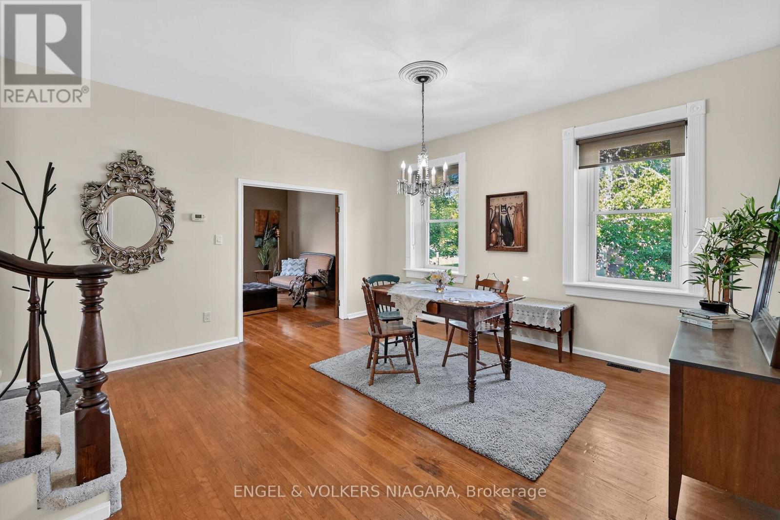 24 MILL AVENUE - 10