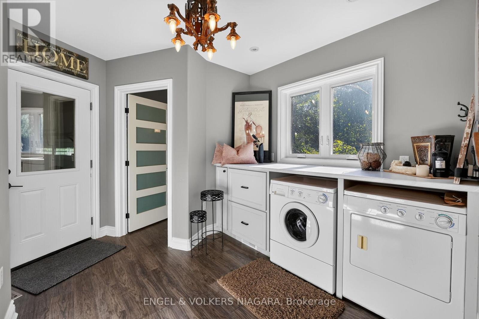 24 MILL AVENUE - 18