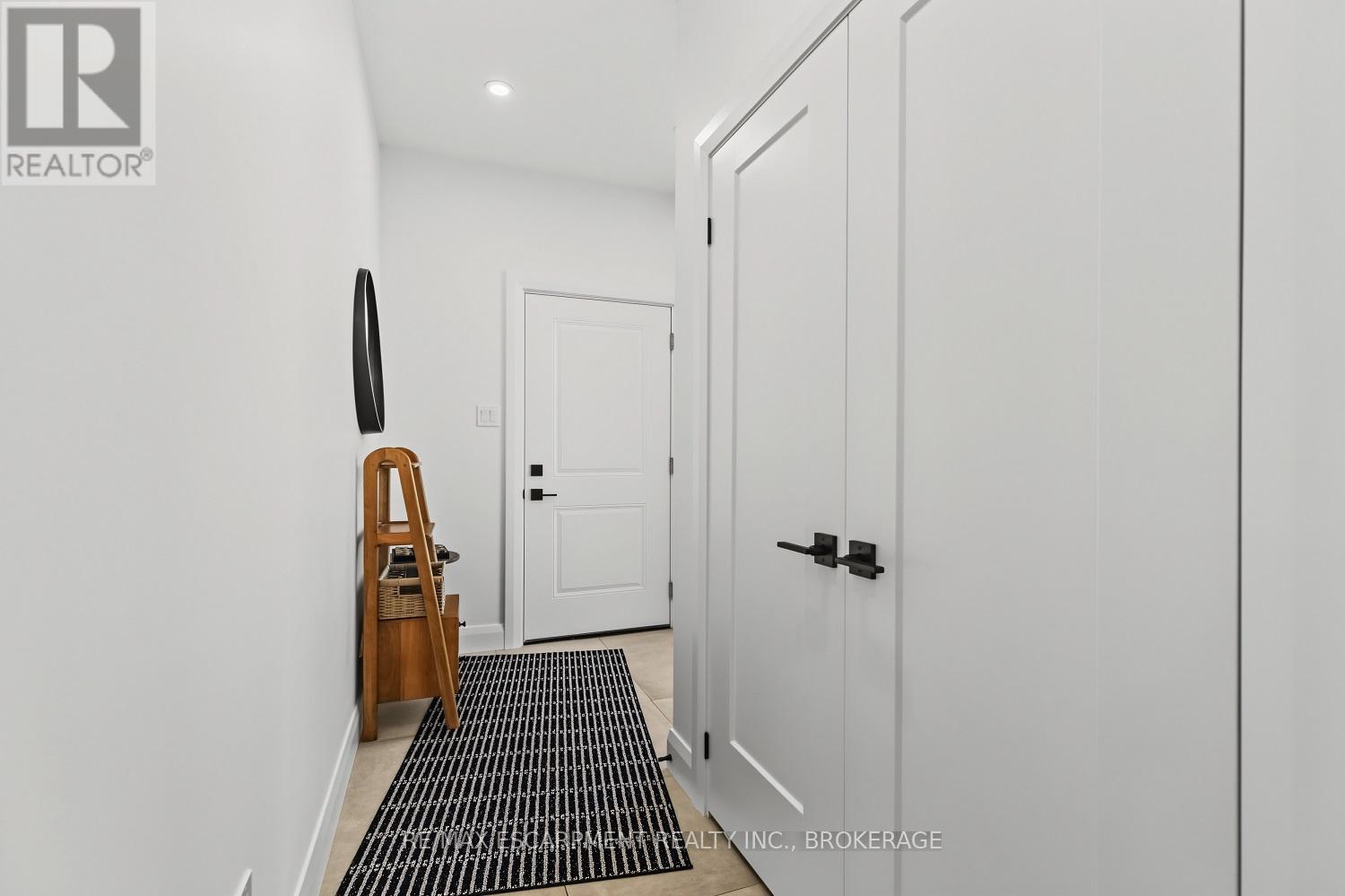165 WILSON DRIVE - Image 24