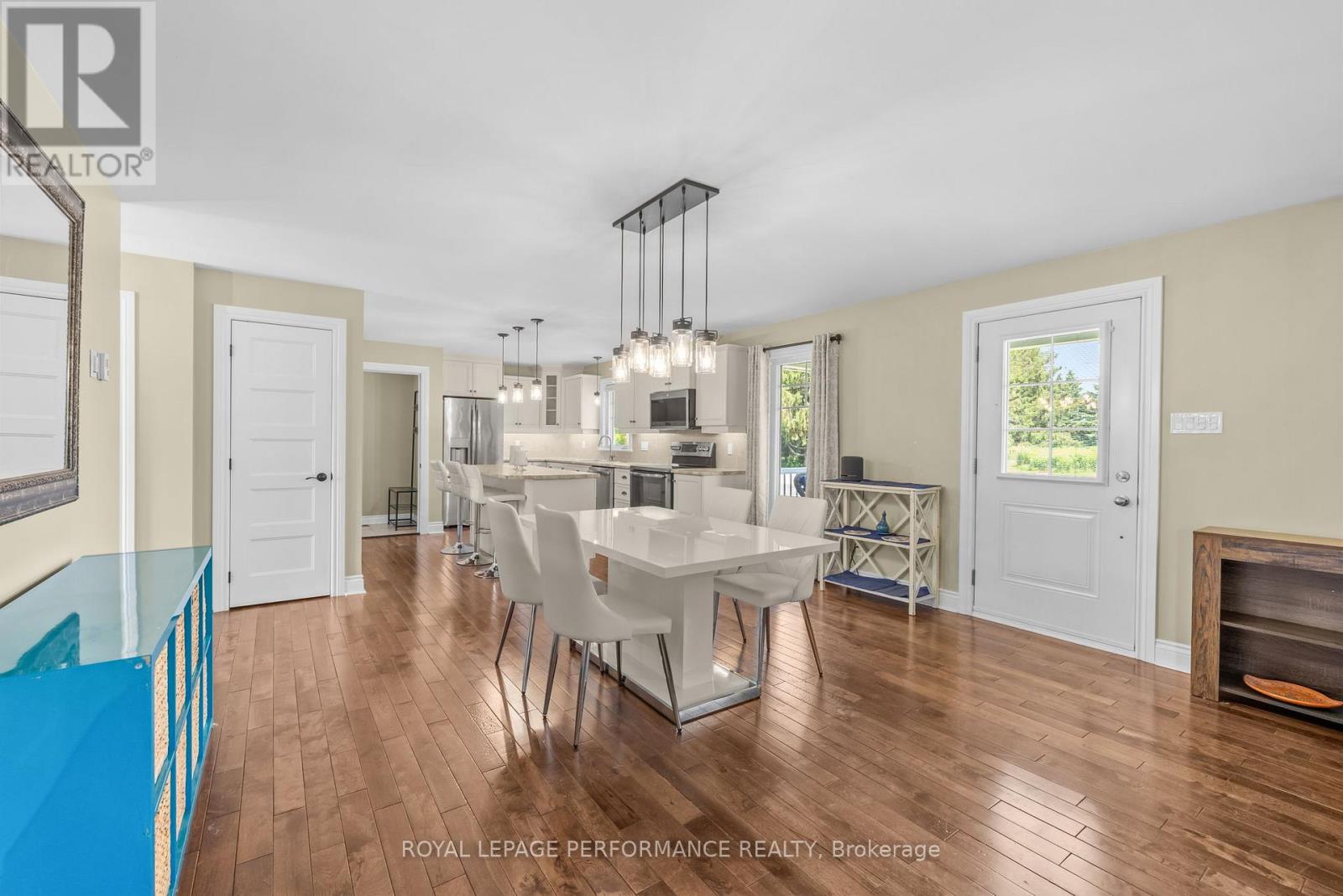 2388 Du Lac Road
