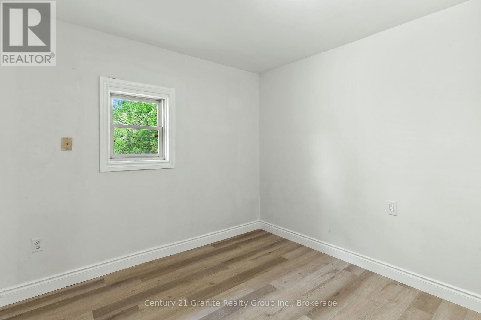 1630 KASHAGAWIGAMOG LAKE ROAD - 37