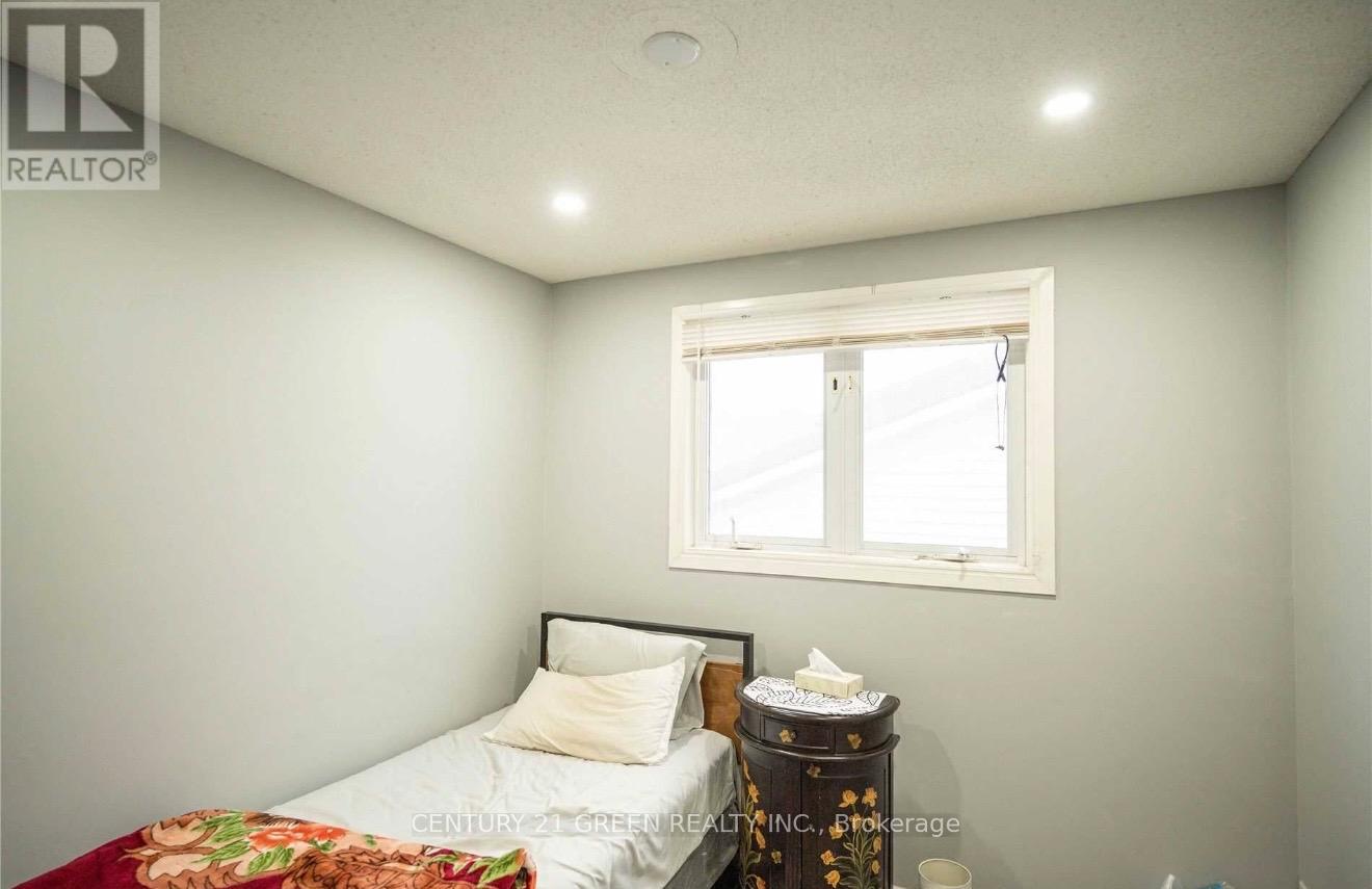 391 ADMIRAL DRIVE - 12