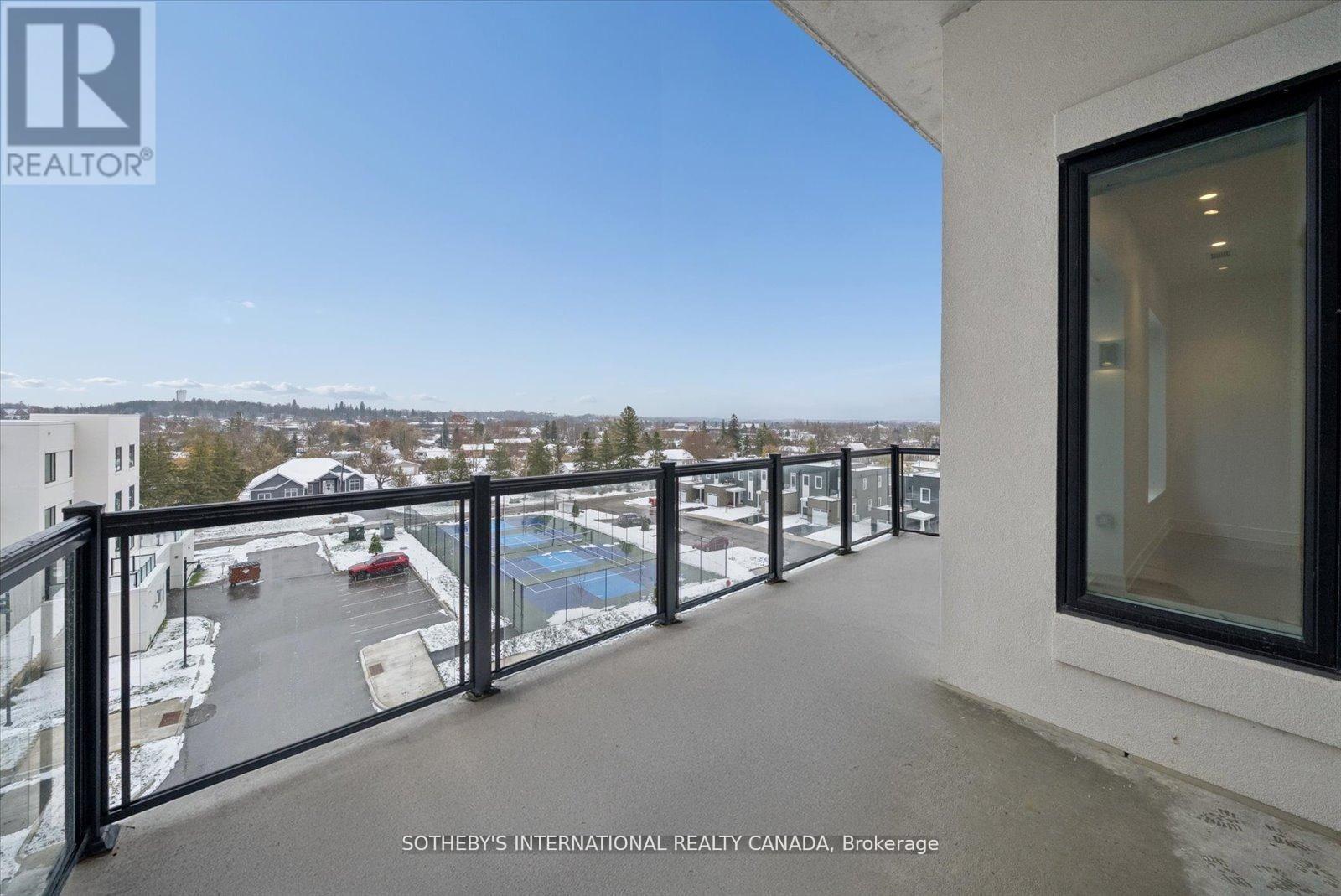 PENTHOUSE 1 - 19A WEST STREET N - 27