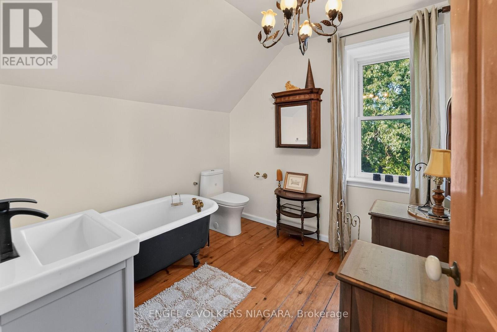 24 MILL AVENUE - 30