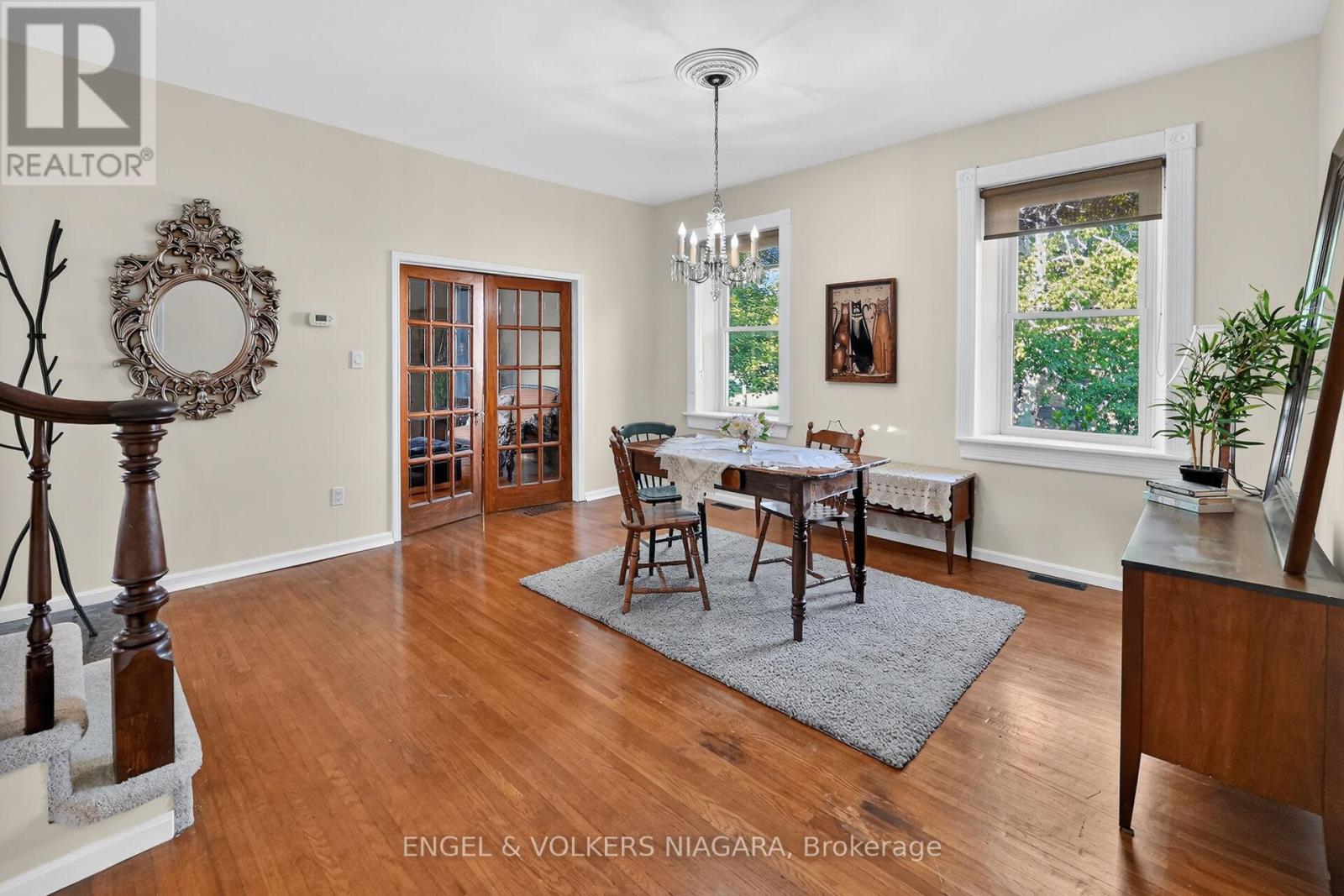 24 MILL AVENUE - 8