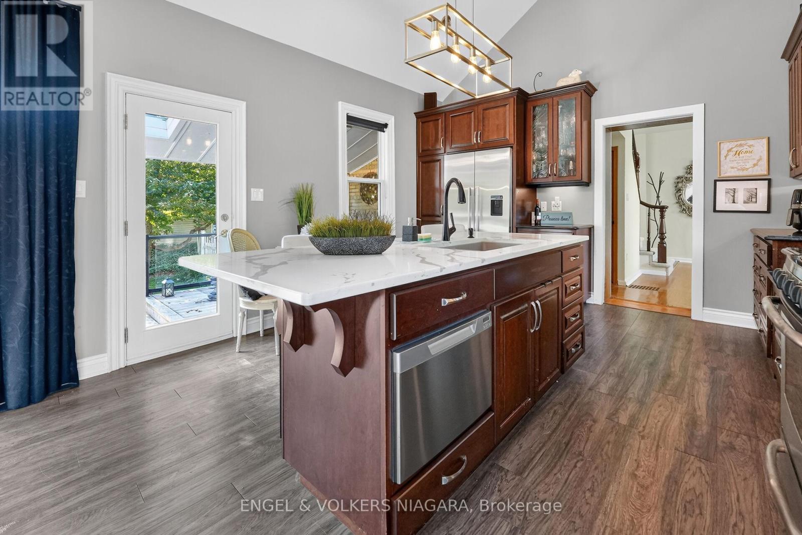 24 MILL AVENUE - 16