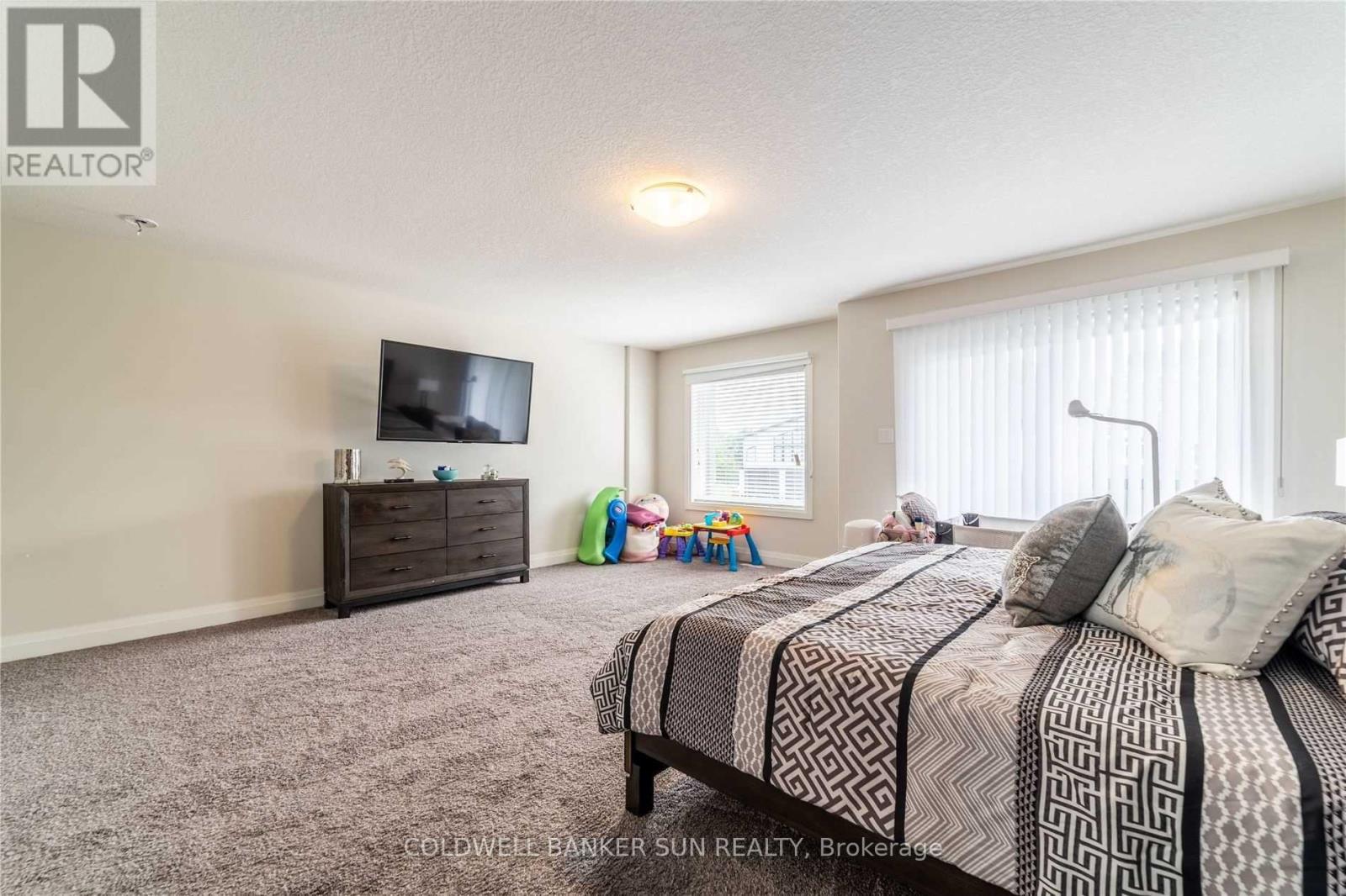 1301 SANDBAR STREET - 16
