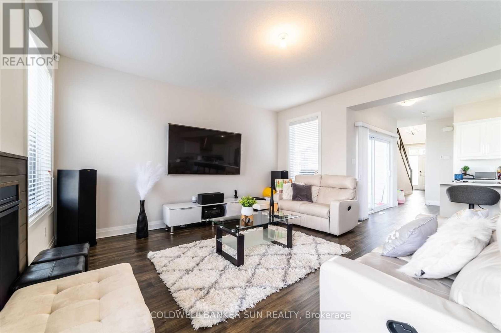 1301 SANDBAR STREET - 5