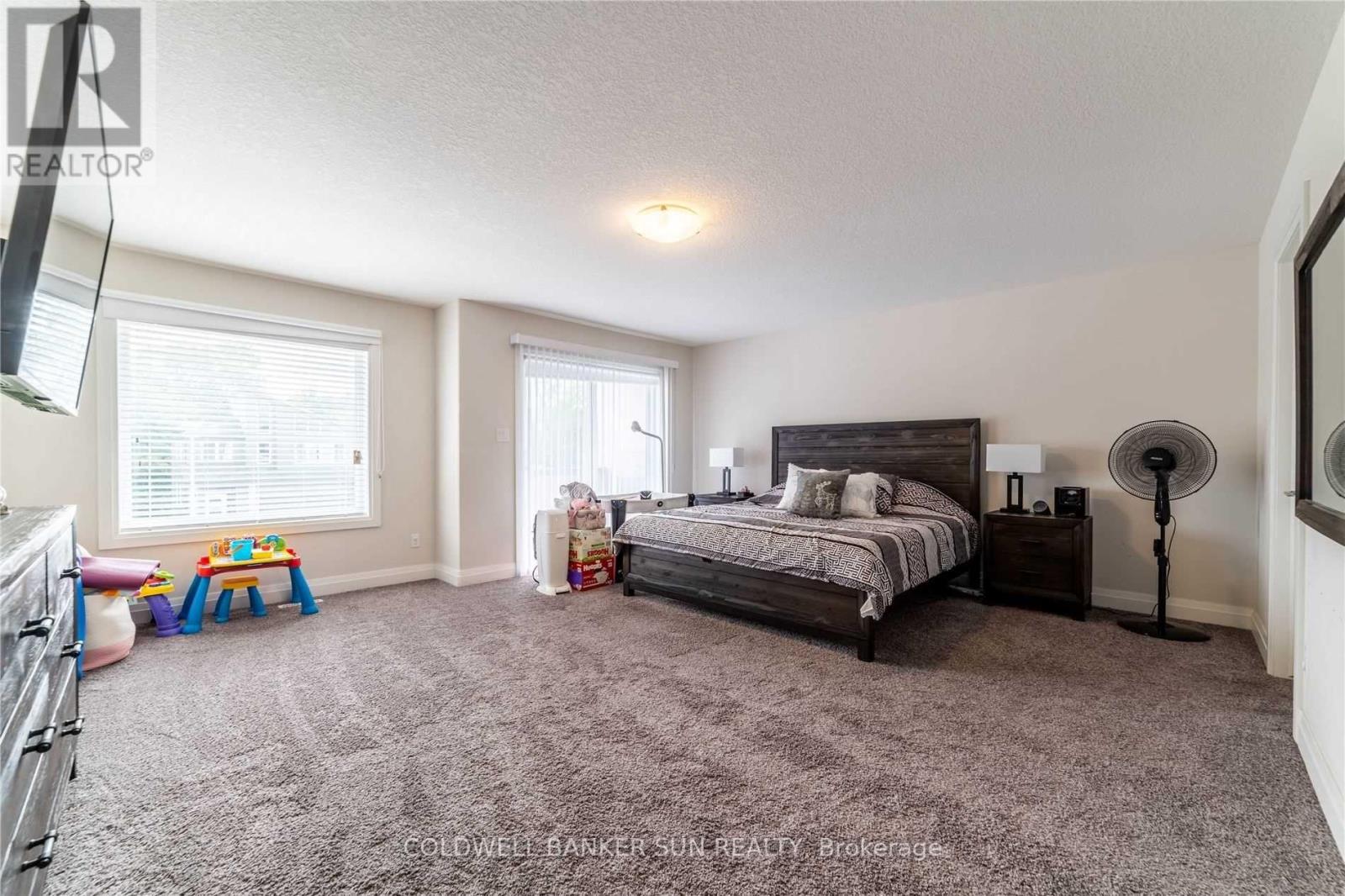 1301 SANDBAR STREET - 15