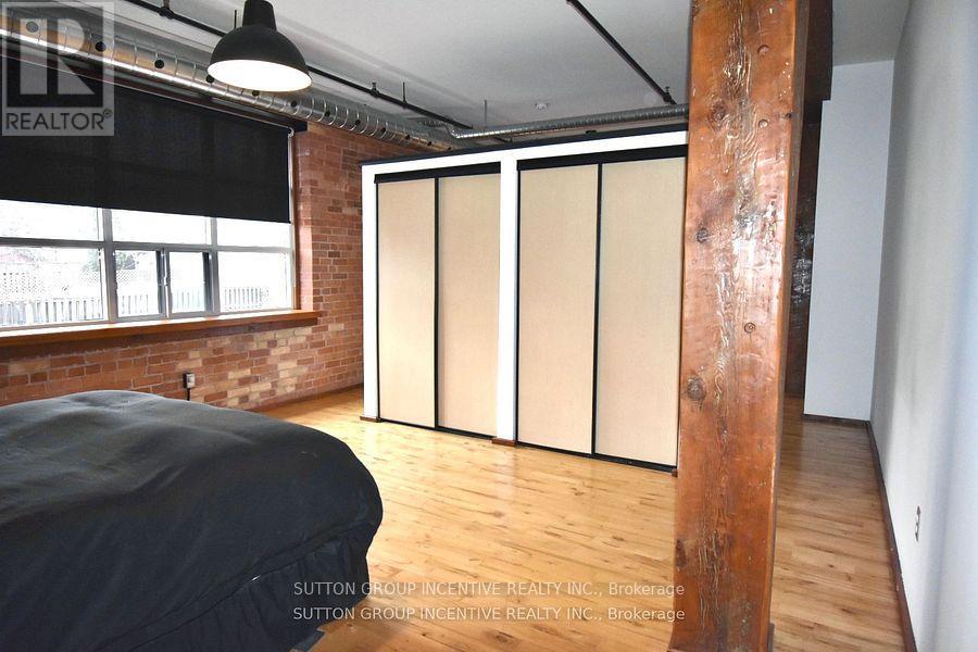 #24 36 MARGARET STREET - 11
