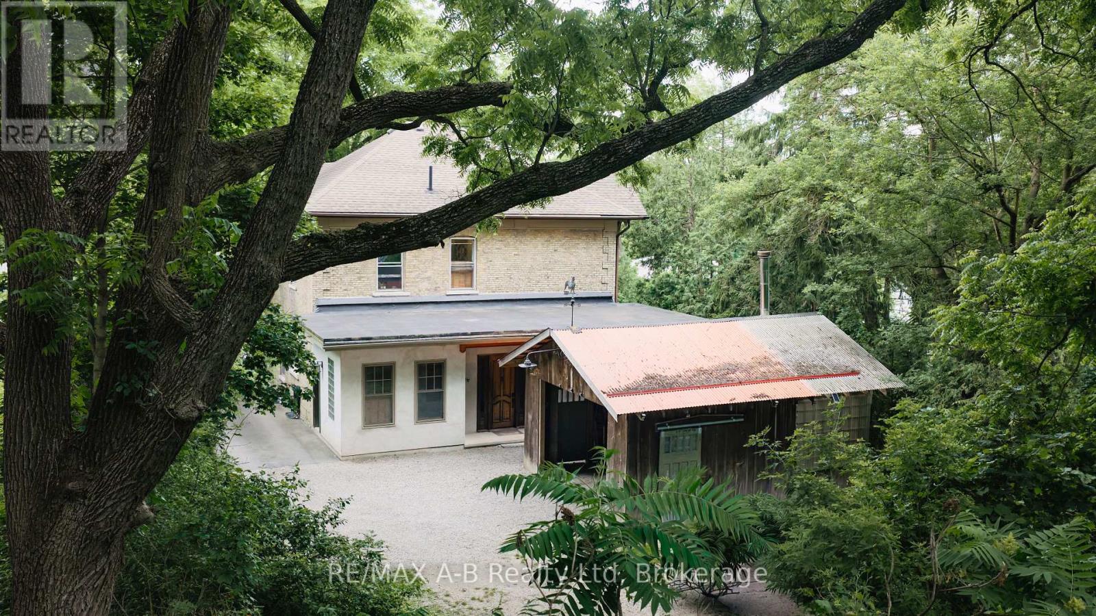 84 CHURCH STREET N - Image 41