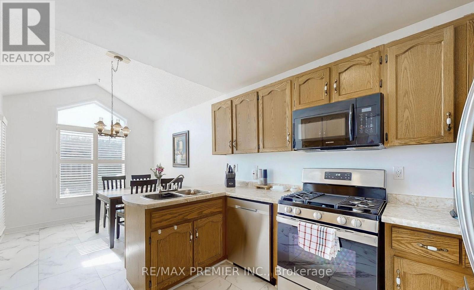 #13 9 WENTWORTH DRIVE - 12
