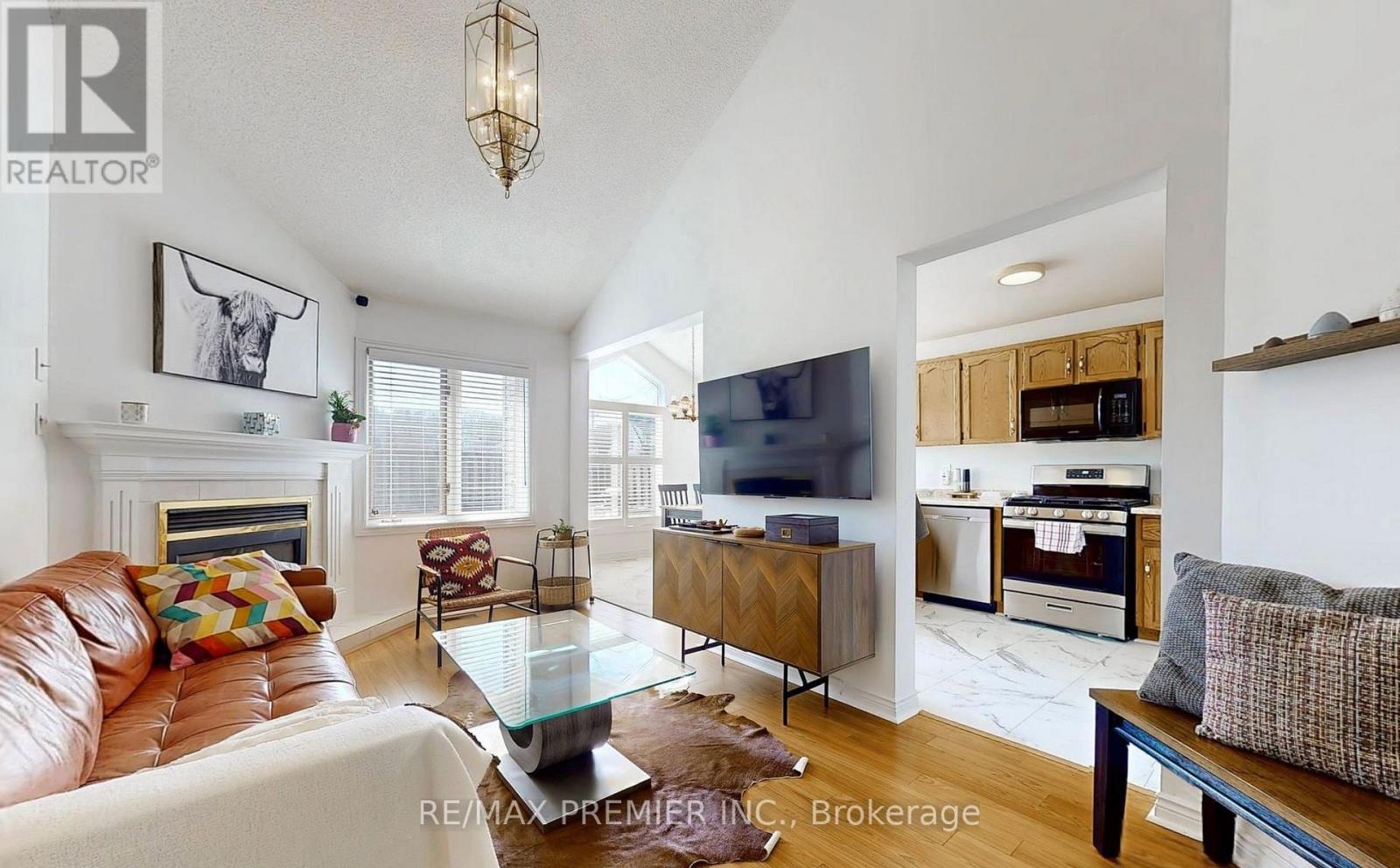 #13 9 WENTWORTH DRIVE - 6