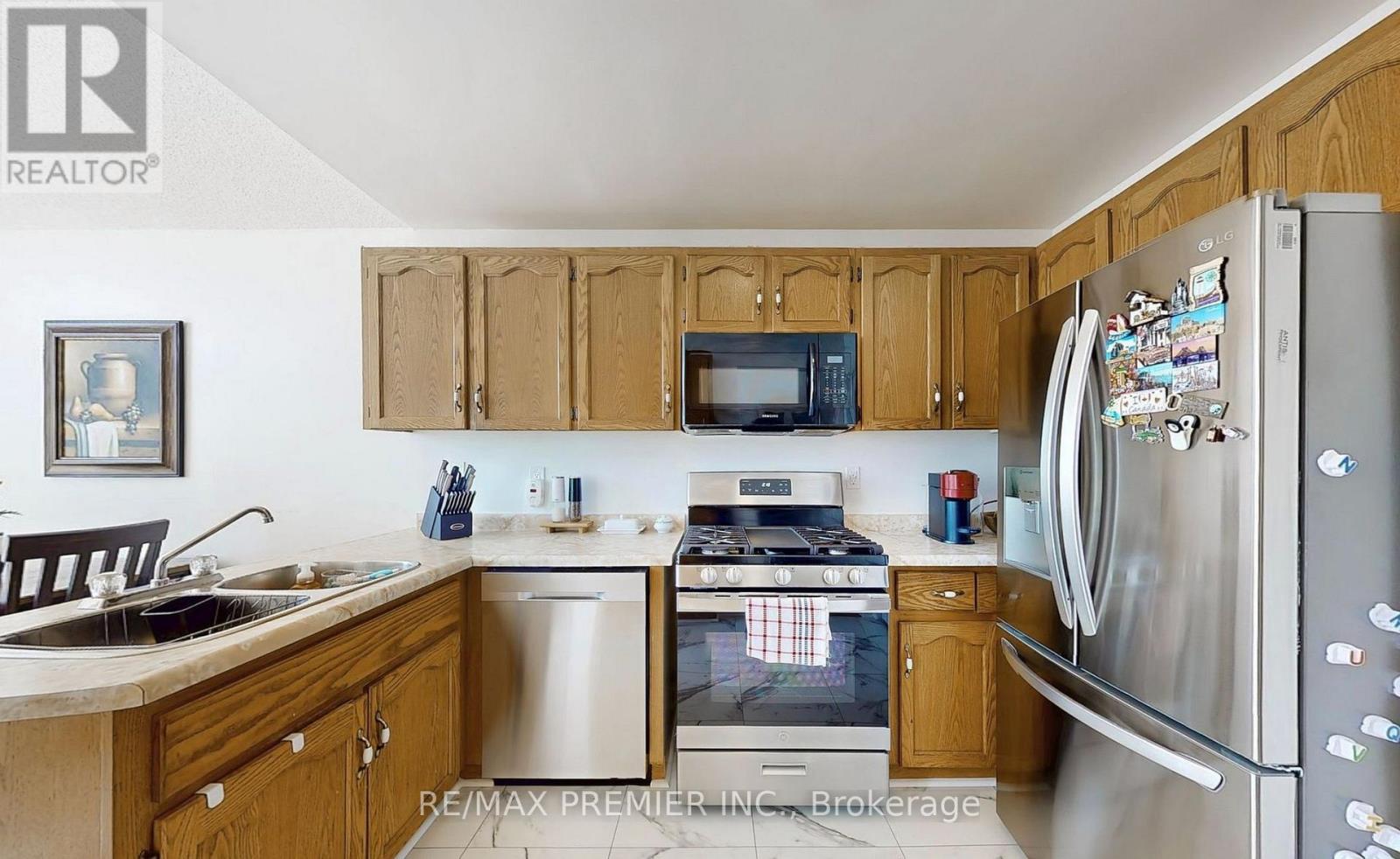 #13 9 WENTWORTH DRIVE - 11