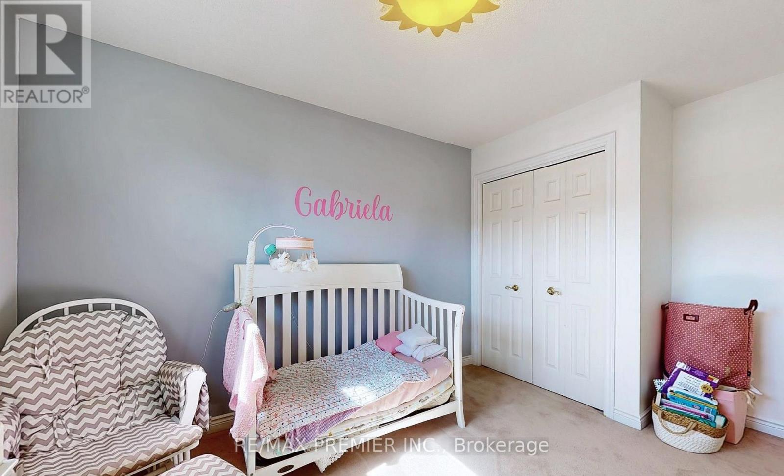 #13 9 WENTWORTH DRIVE - 25