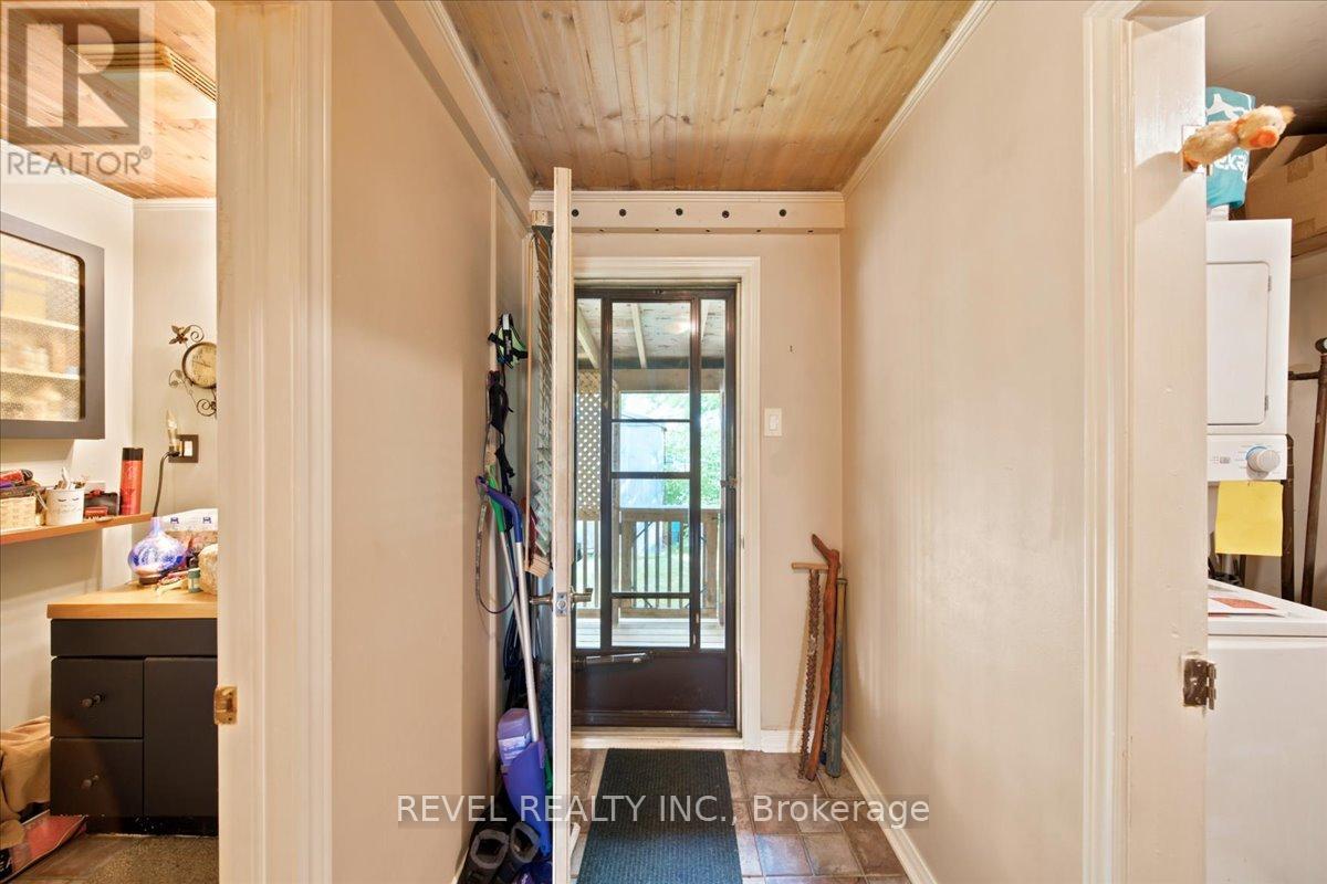 13 WINGER DRIVE - 22