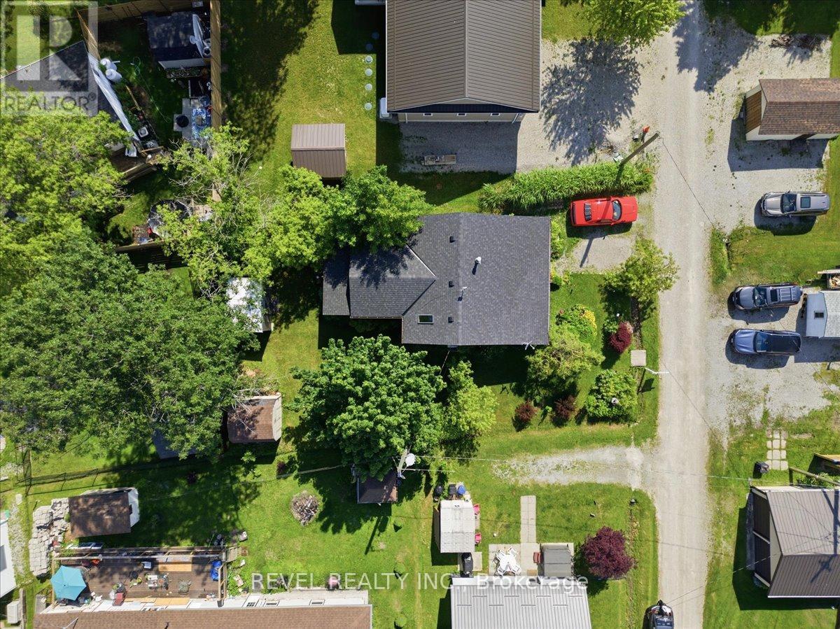13 WINGER DRIVE - 31