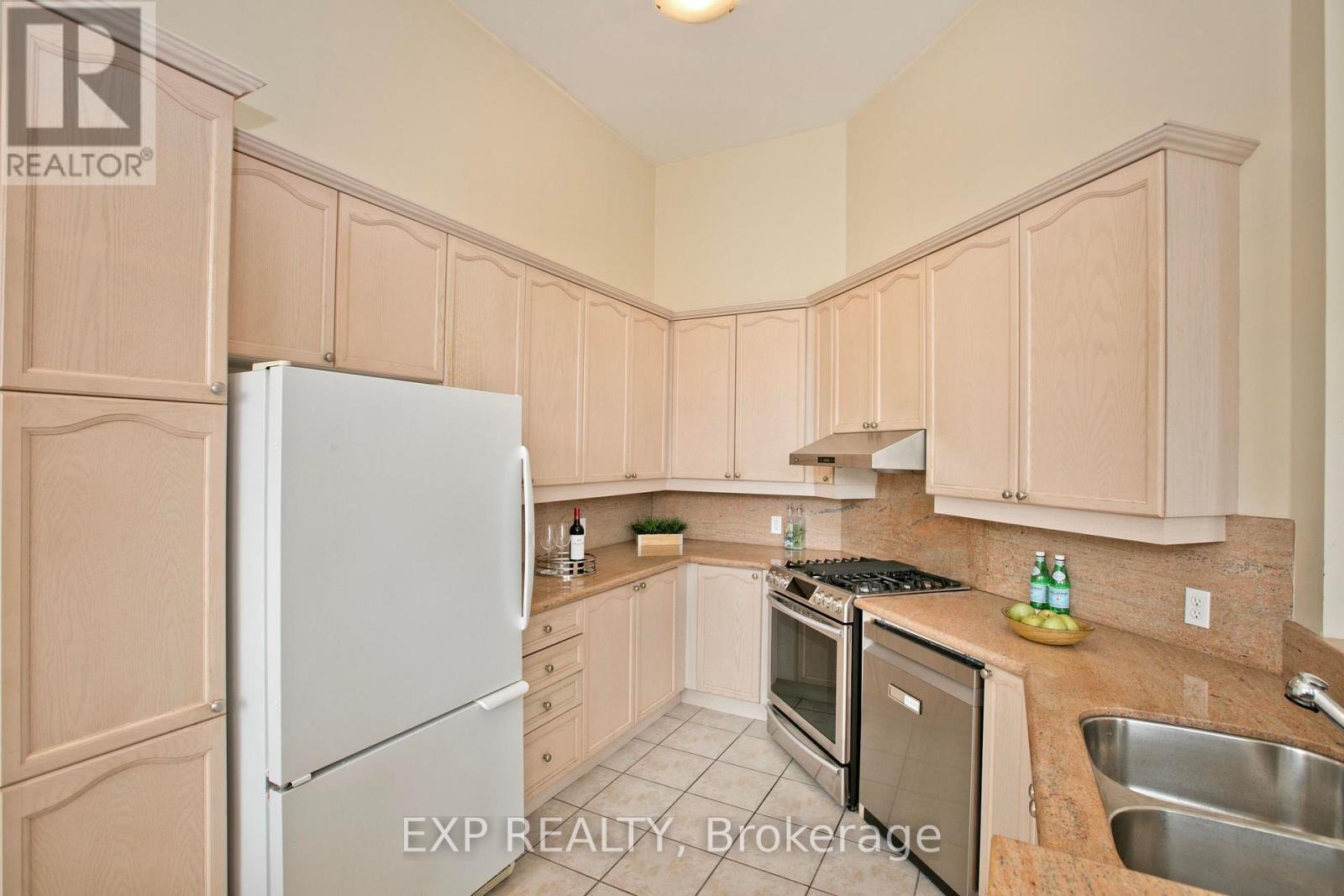 55 SANDWAY CRESCENT - 12