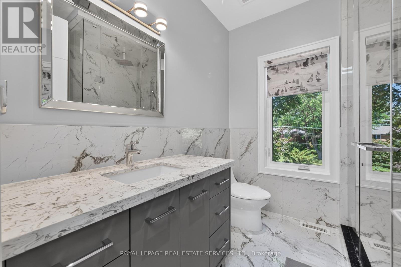 1568 BROADMOOR AVENUE - 33